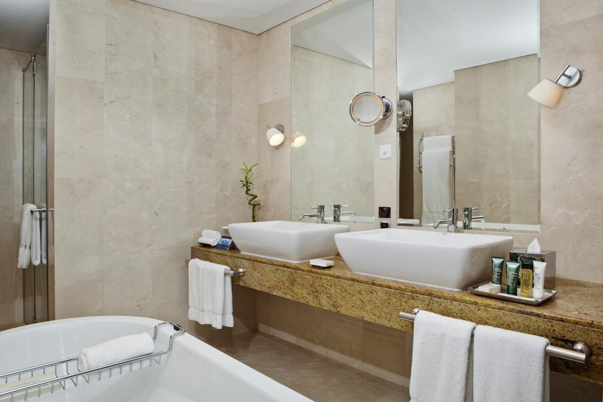 Hilton Doha 36