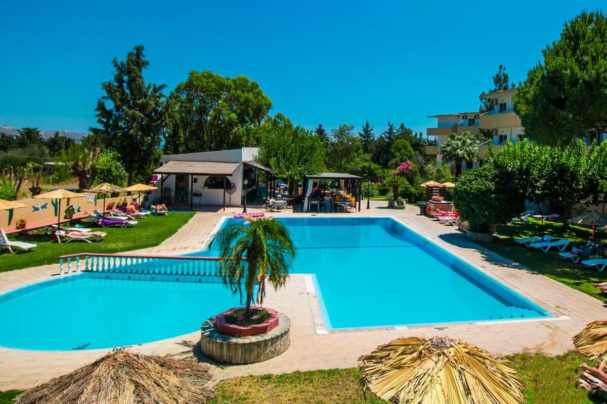 Achousa Hotel 3* 0