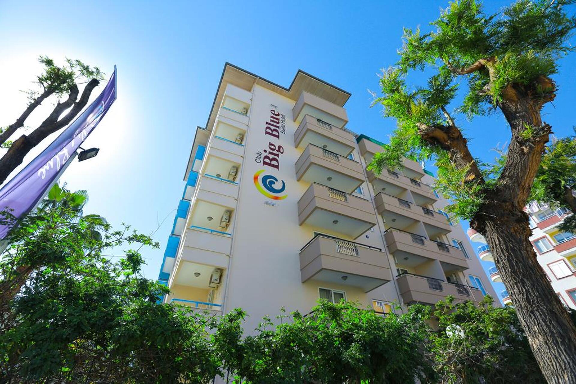Club Big Blue Suite Hotel 0