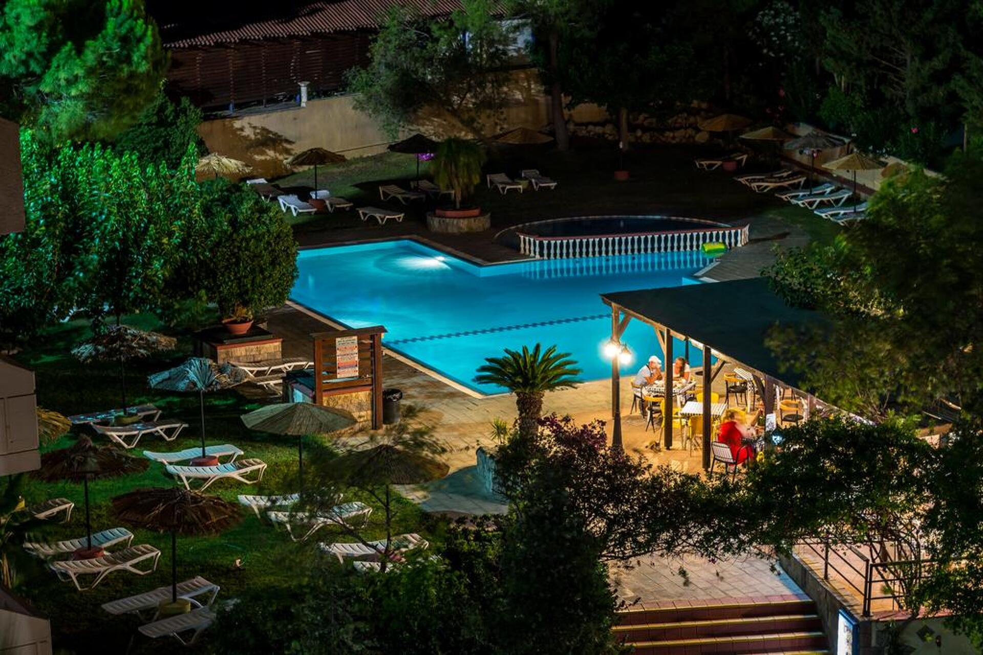 Achousa Hotel 3* 5