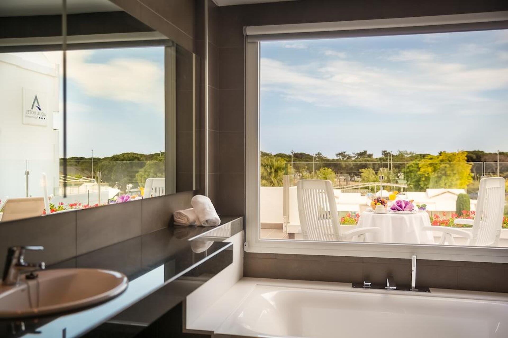 Aqua Hotel Aquamarina 4* 1