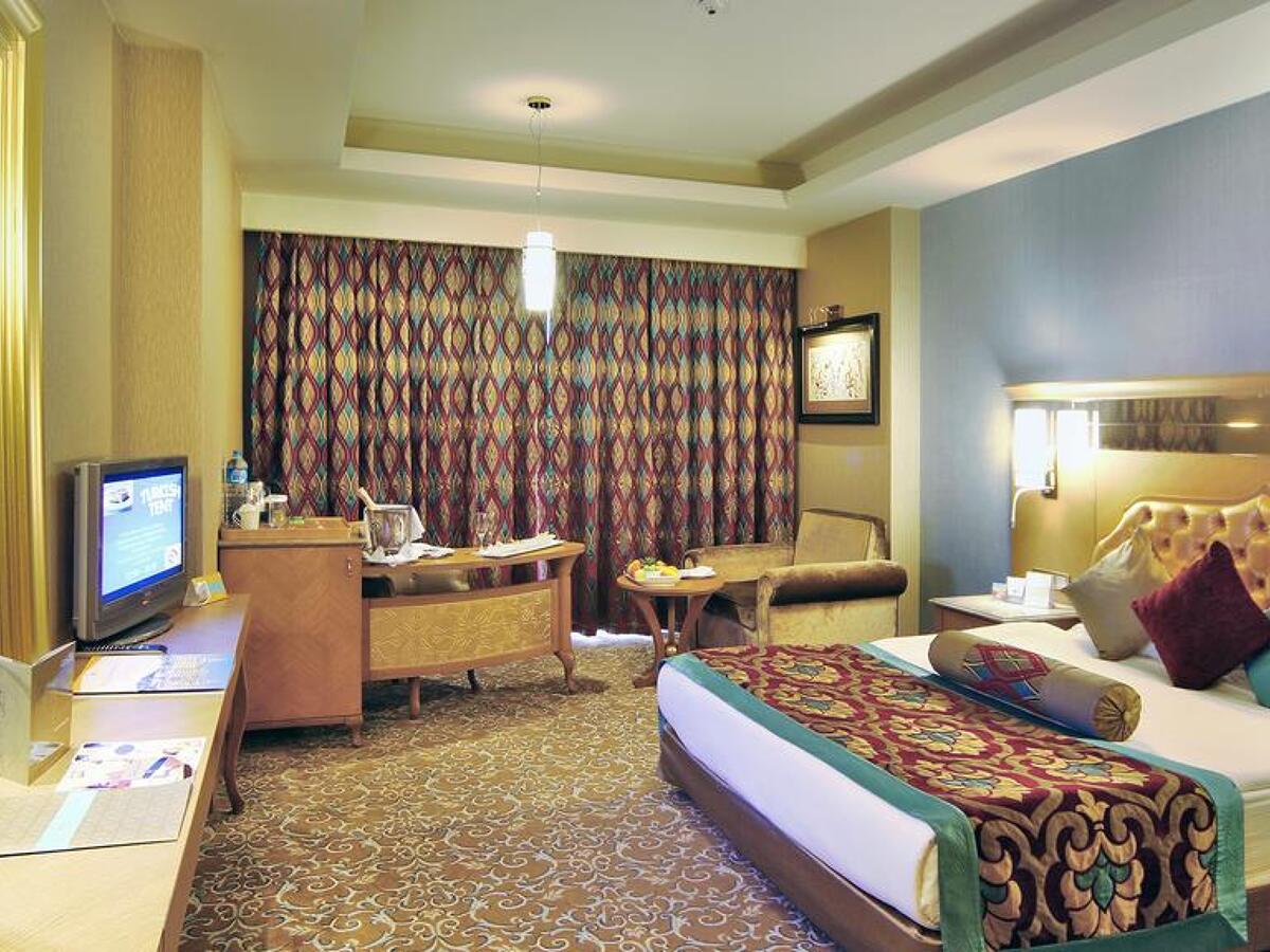 Royal Holiday Palace 5* 2
