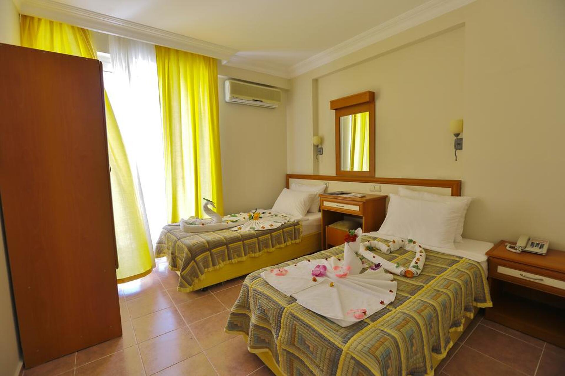 Club Big Blue Suite Hotel 24