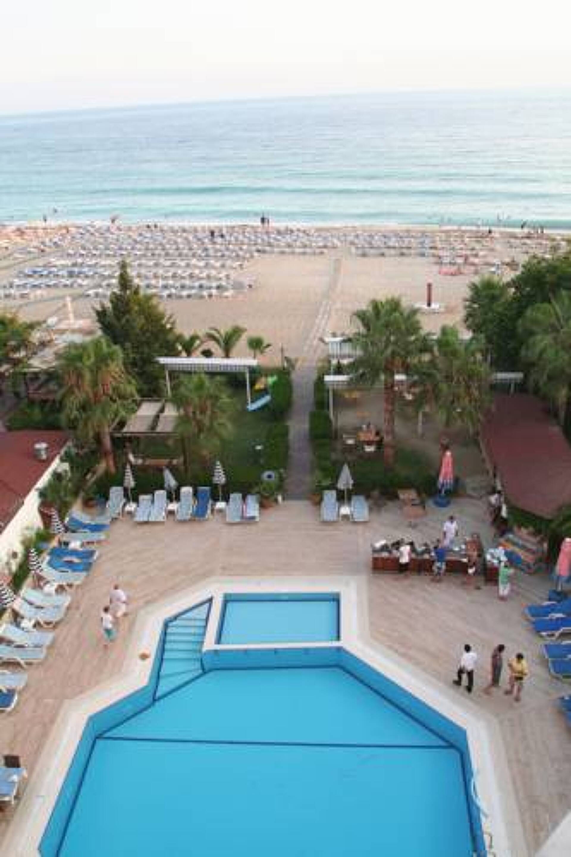 Elysee Beach Hotel 3* 4