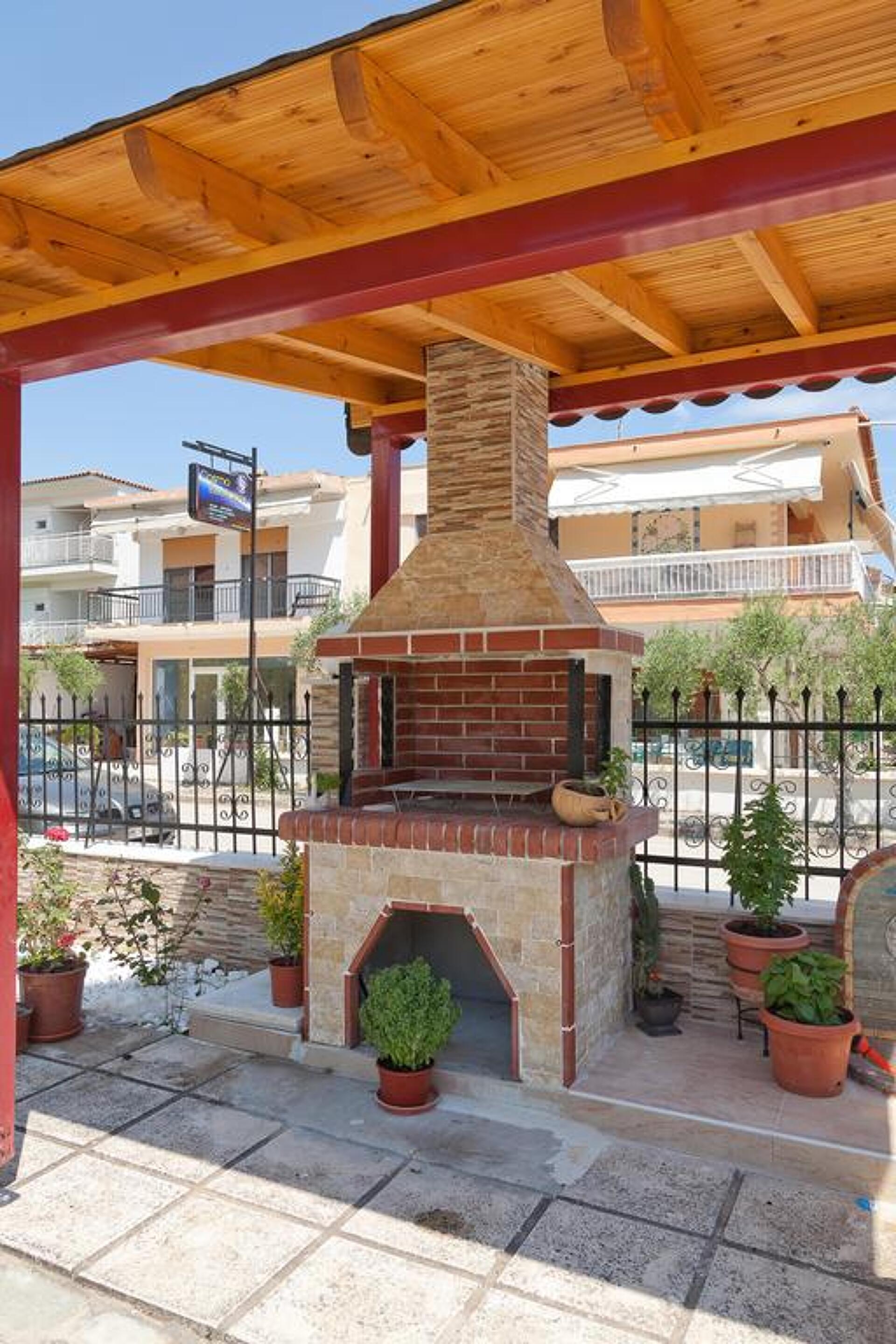 Artemis Apartments 4
