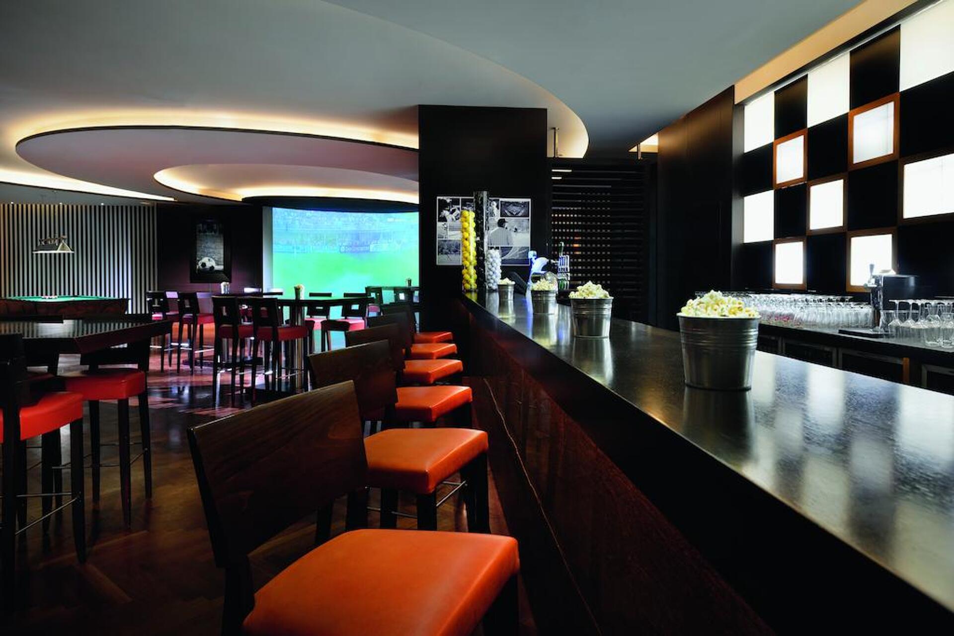 Movenpick Hotel Jumeirah Beach 11