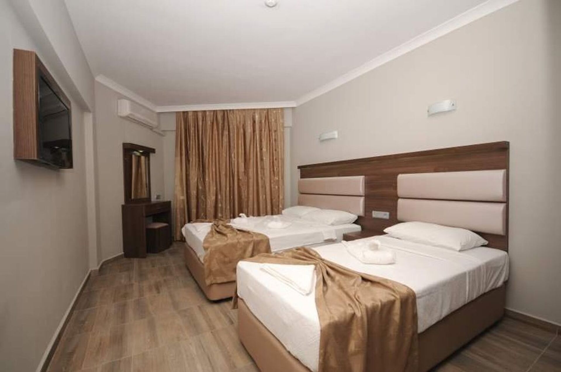 Adler Hotel 26