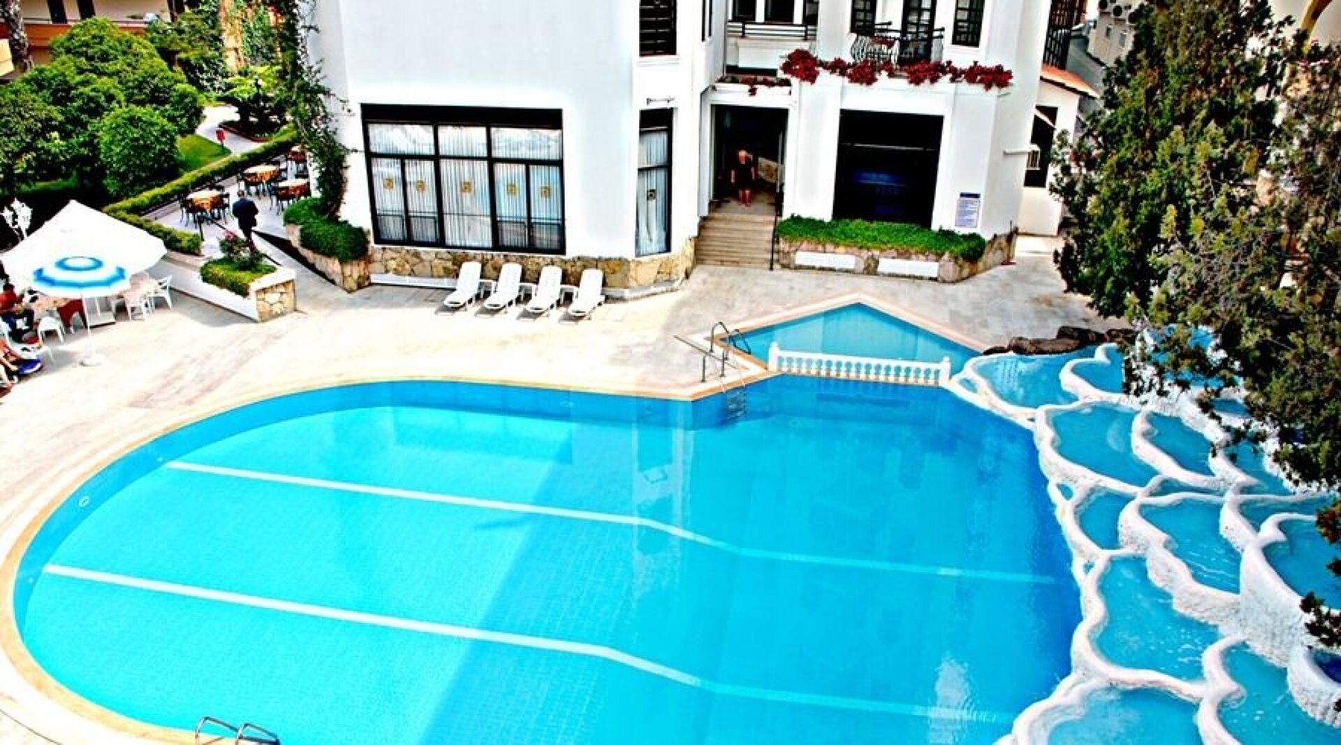 Boulevard Hotel 4* 26