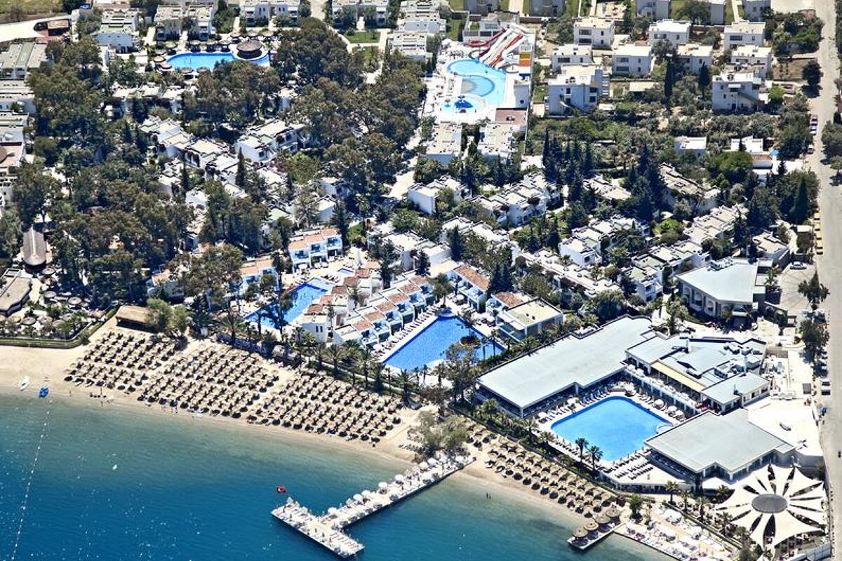 Voyage Torba 5* 0
