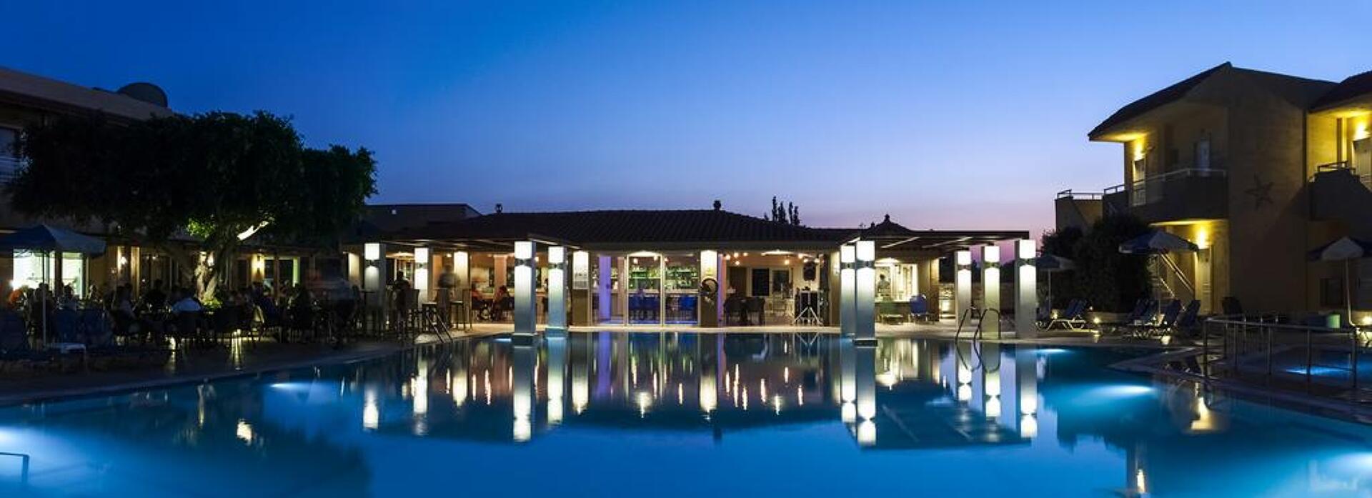 Lavris Hotel & Bungalows 4* 24