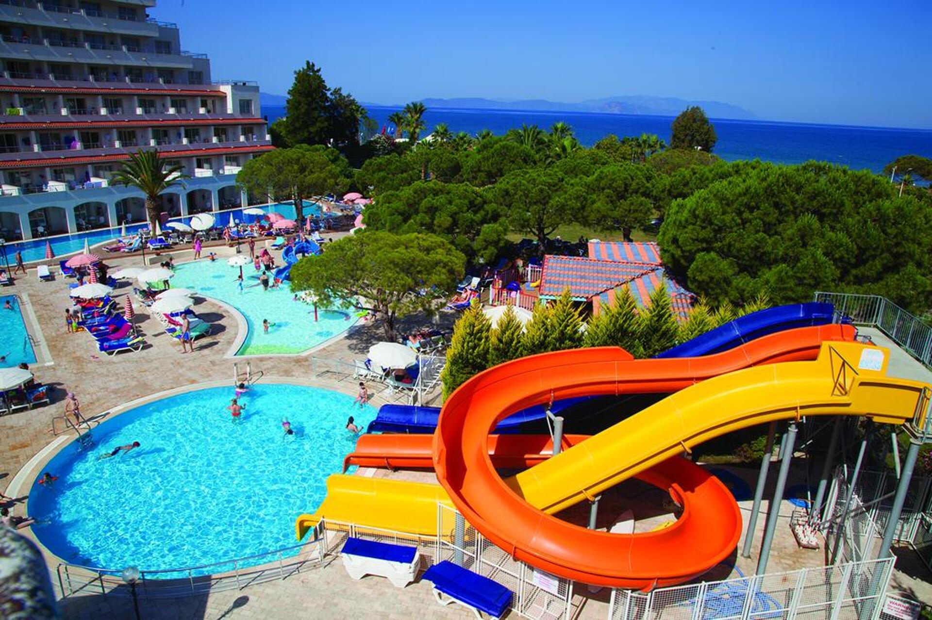 Batihan Beach Resort & Spa 4* 31