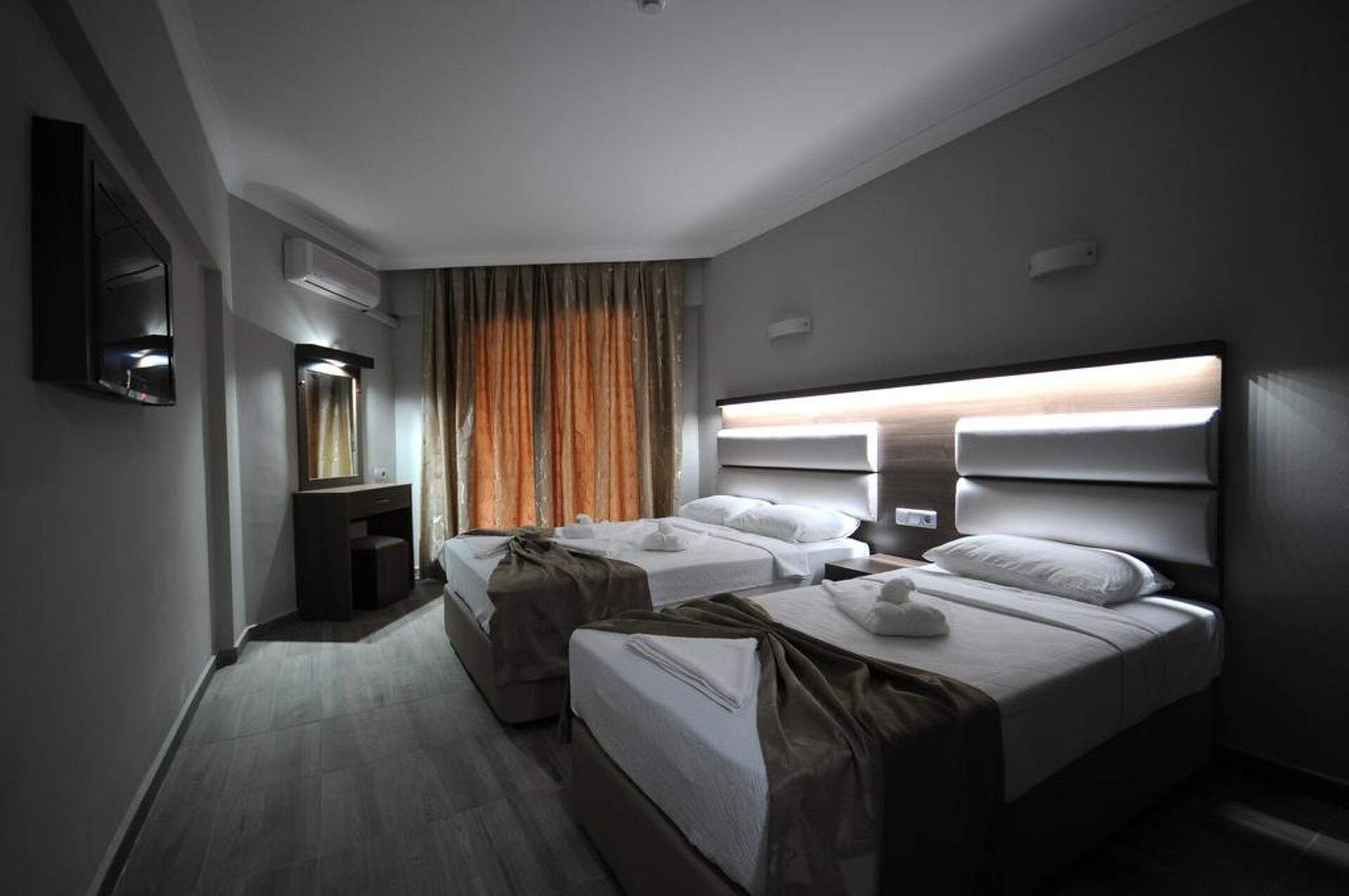 Adler Hotel 4