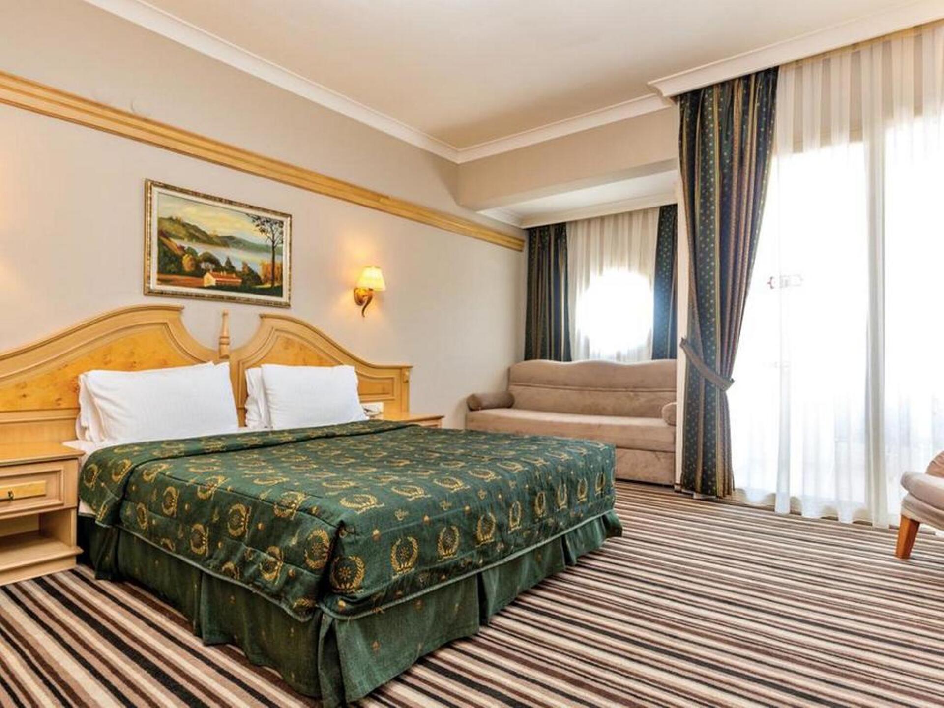 Grand Cettia 4* 22
