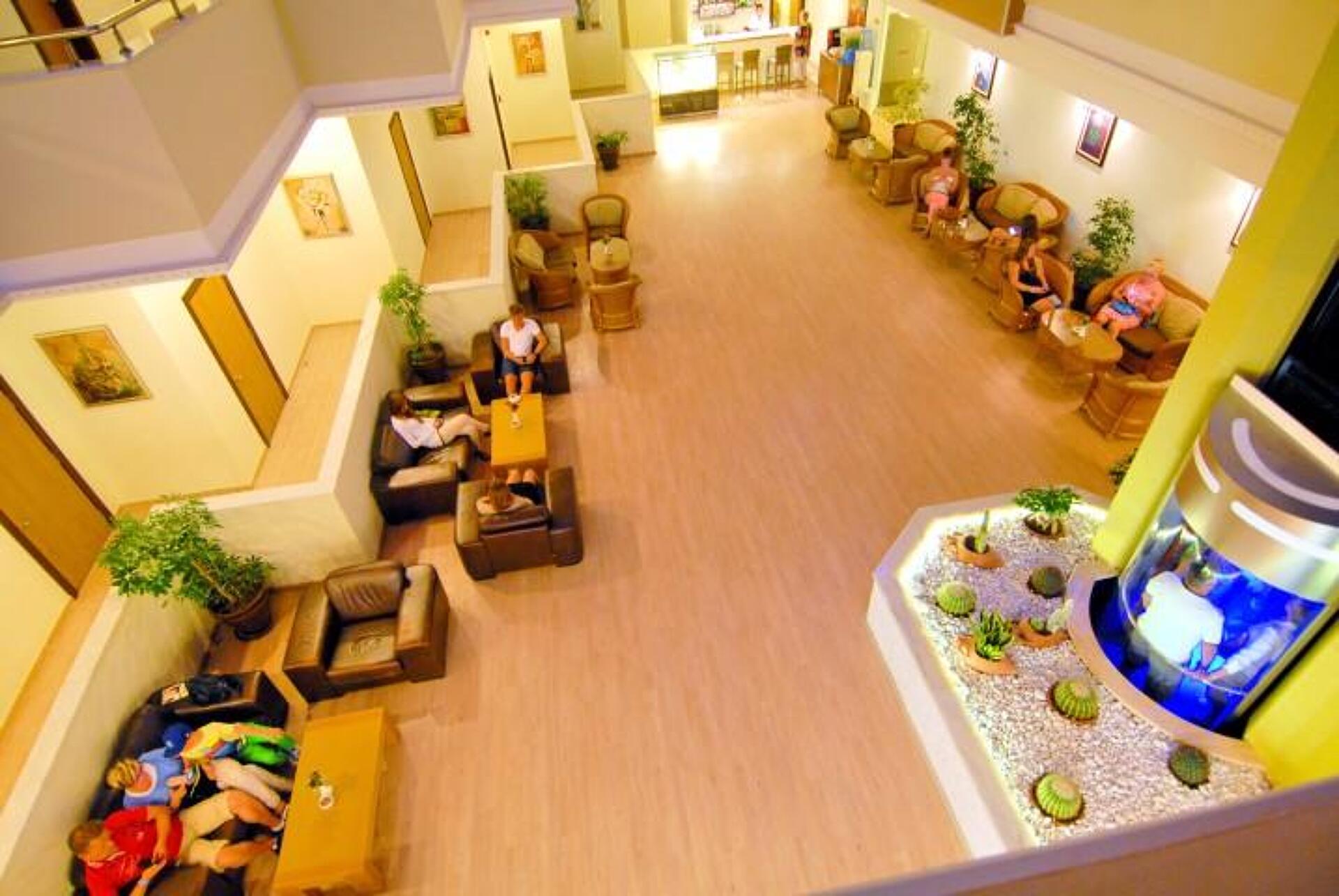 Club Dizalya 25