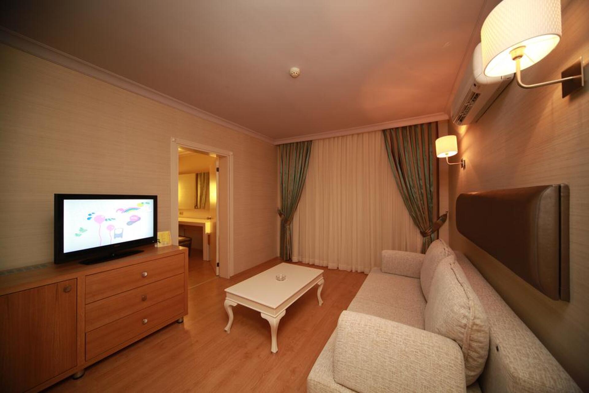 Grand Hotel Faros 4* 11