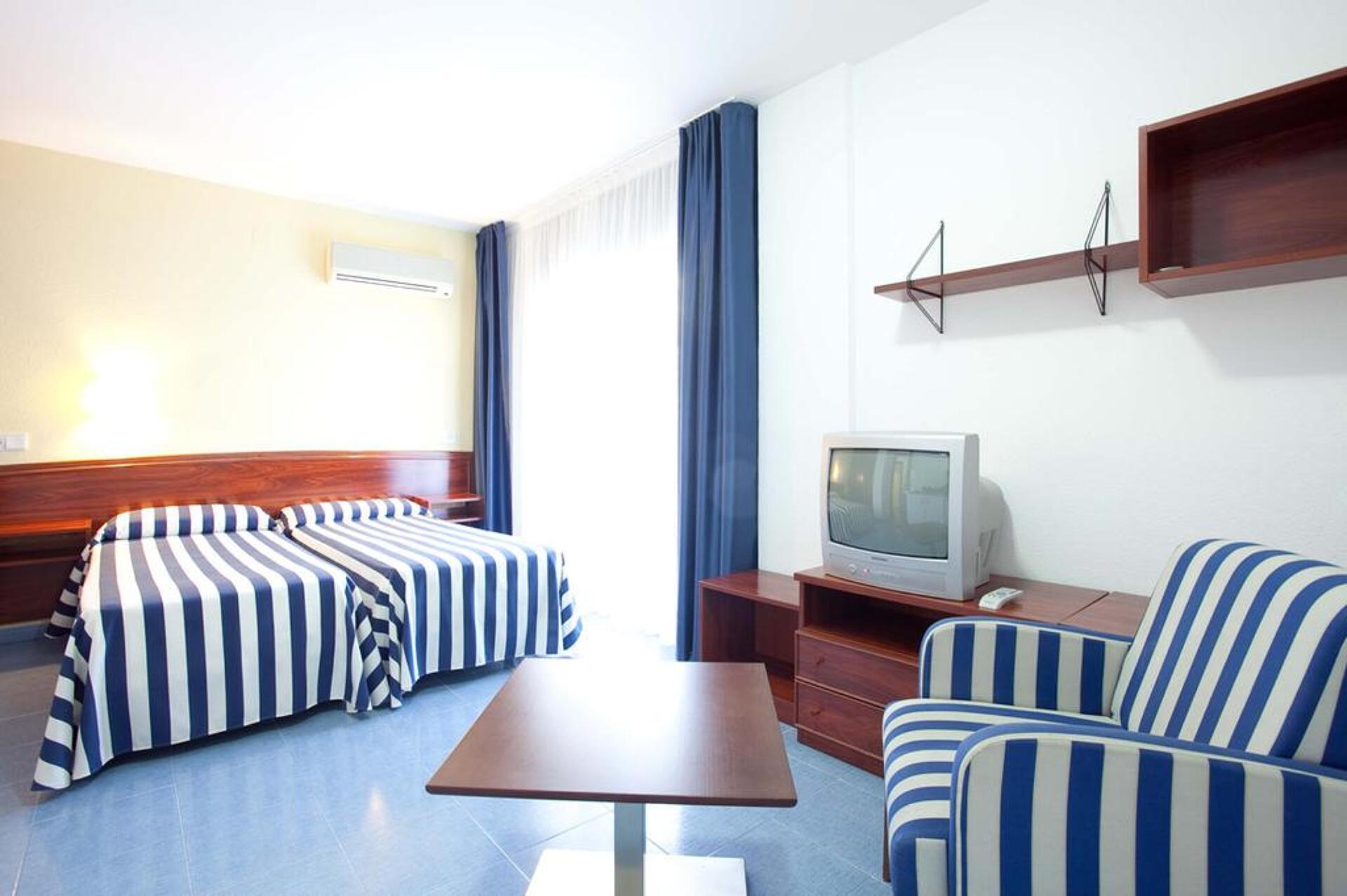 Olimar II Aparthotel 3* 4
