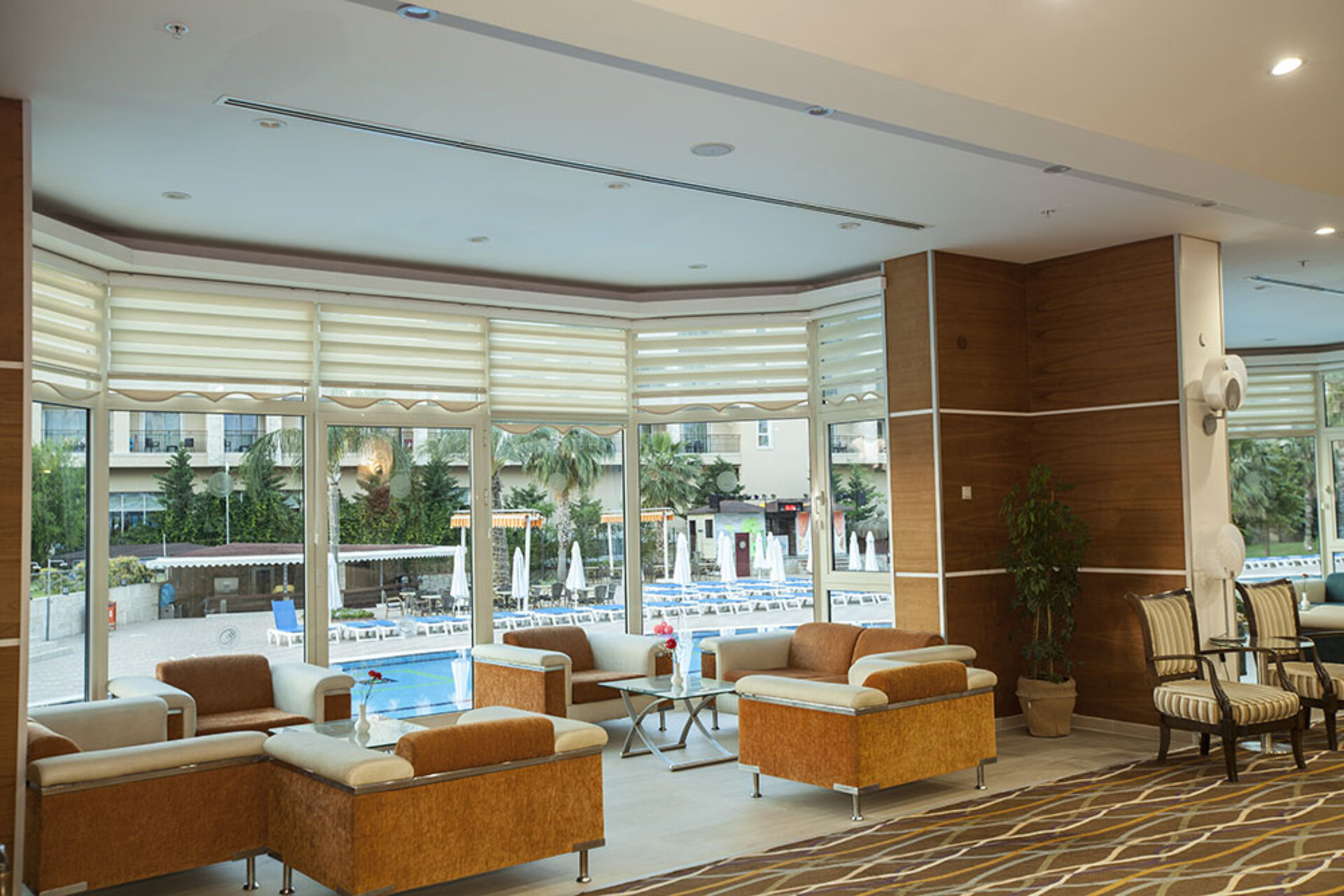 Rox Royal Hotel 19