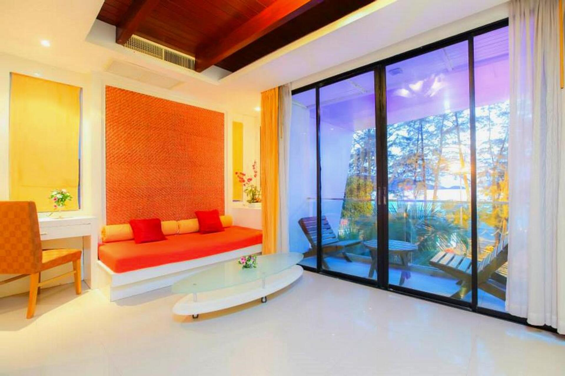 The Royal Palm Beach Front 3* 36