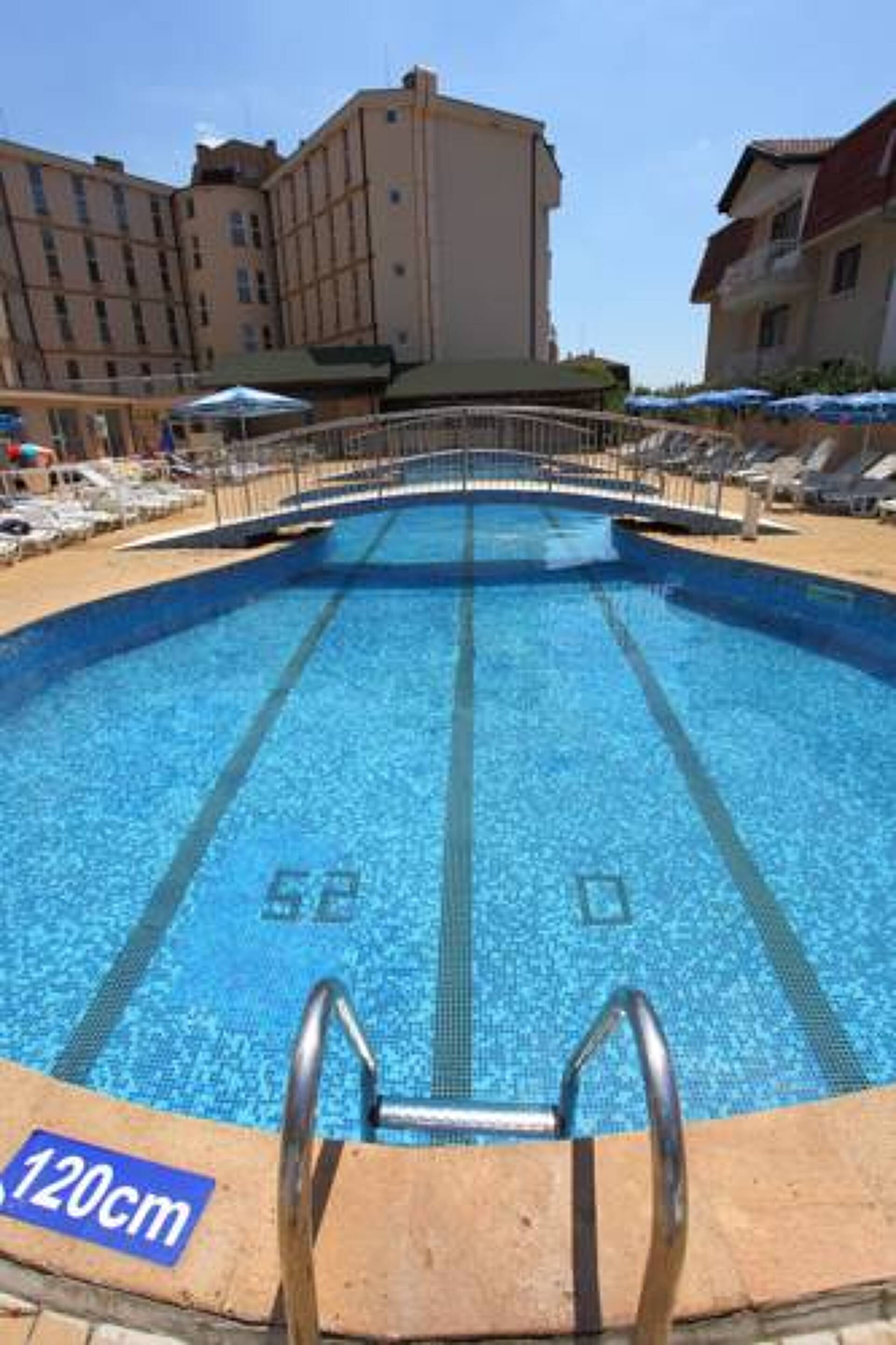 Aurora Hotel 3* 5