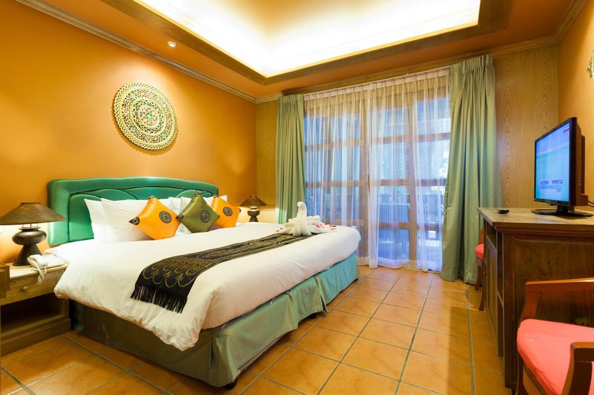 Royal Phawadee Village 4* 4