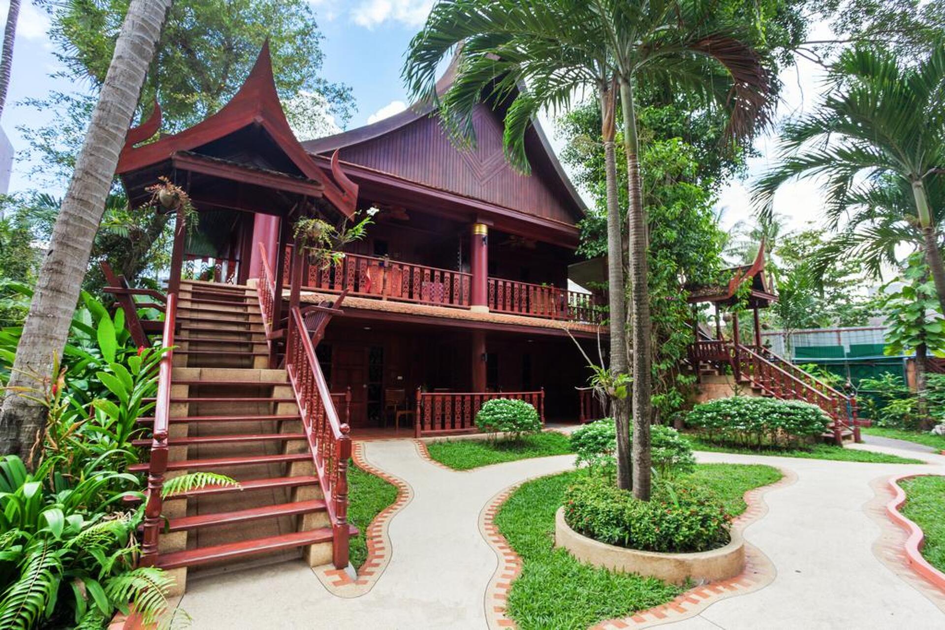 Royal Phawadee Village 4* 7