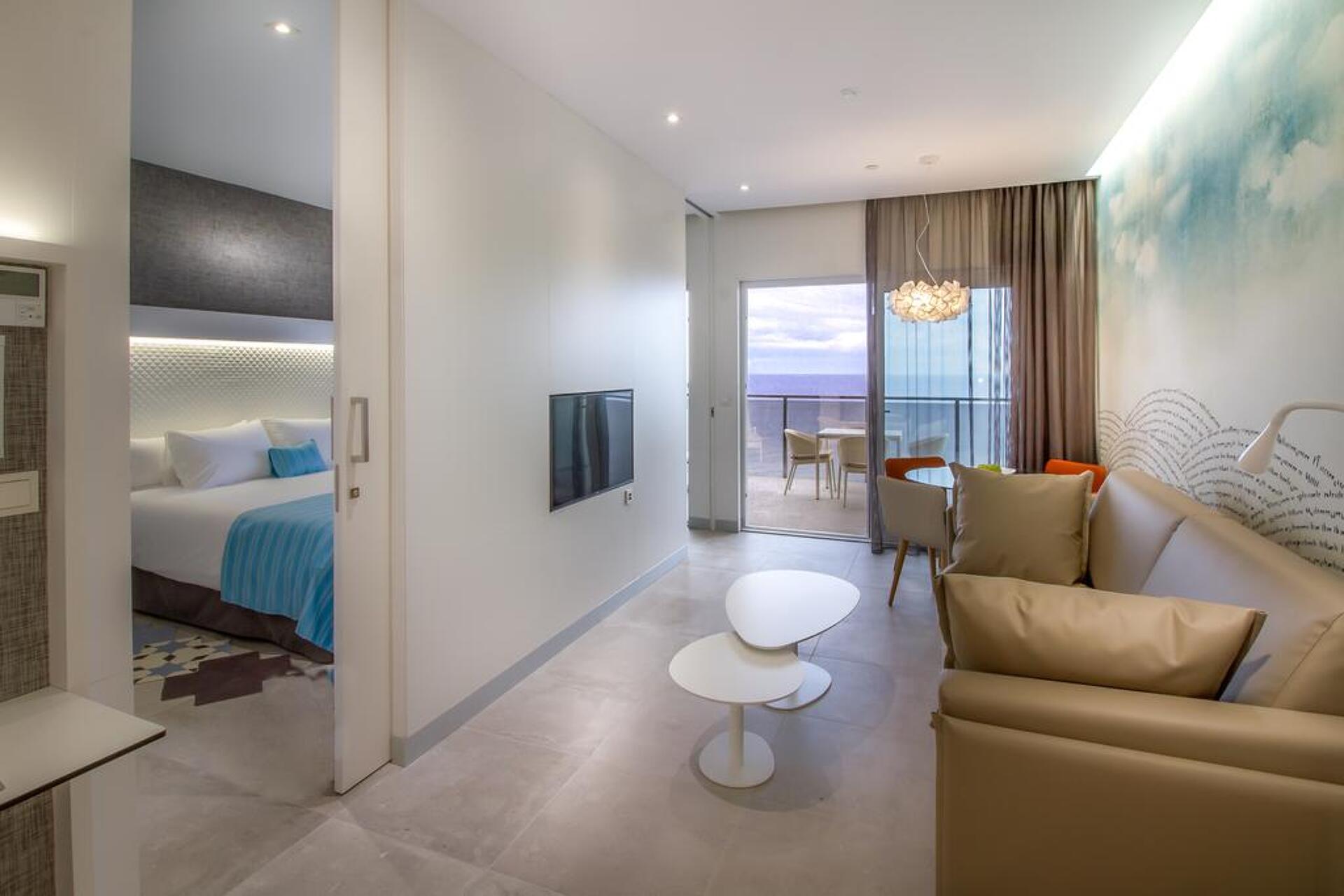 Suitopia Sol Y Mar Suites 4* 8