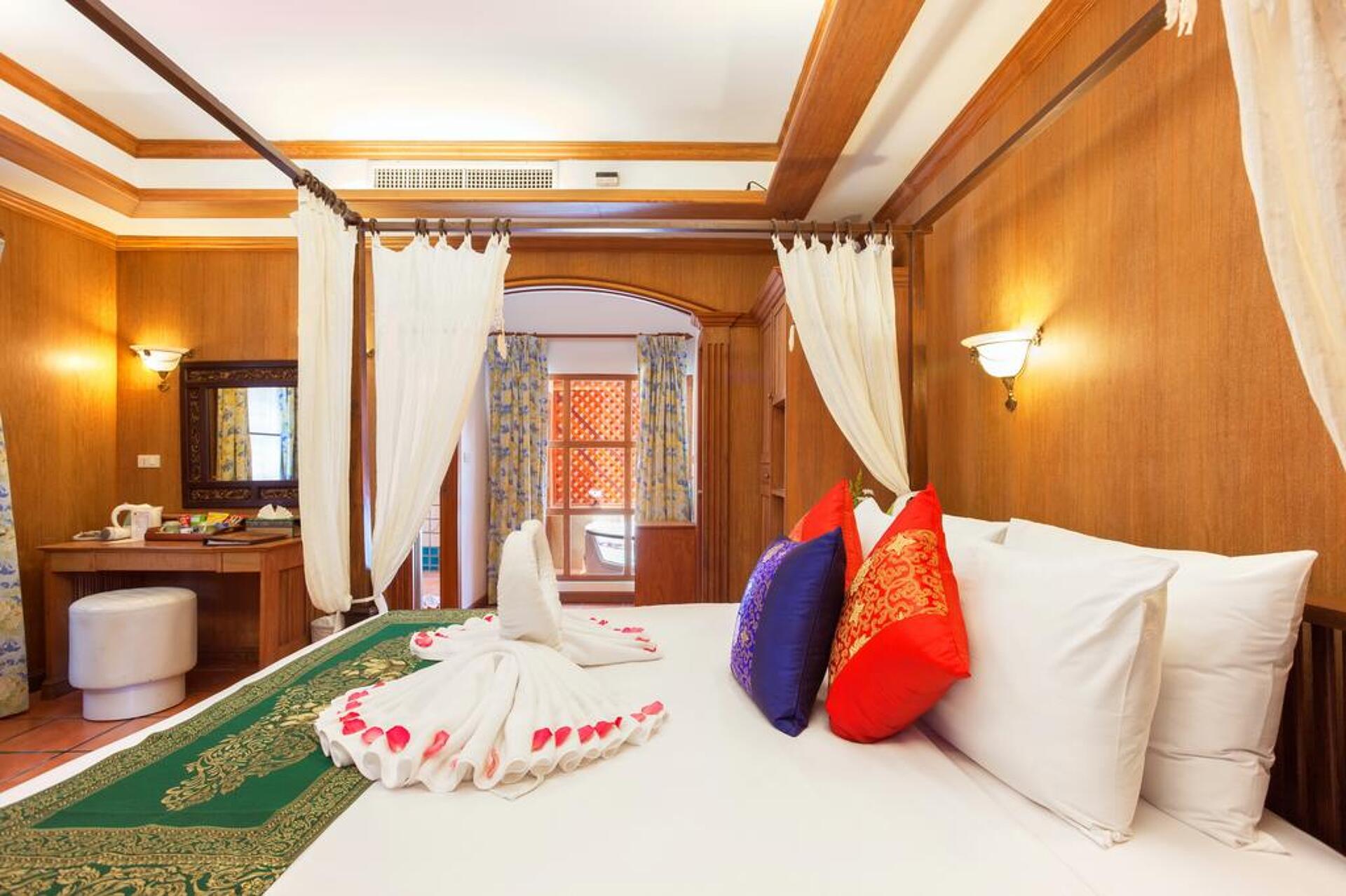 Royal Phawadee Village 4* 18