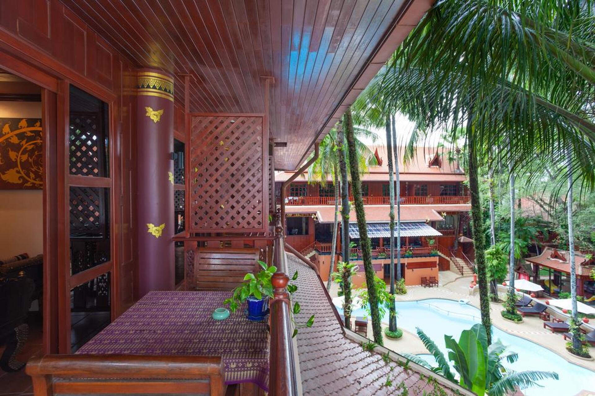 Royal Phawadee Village 4* 15