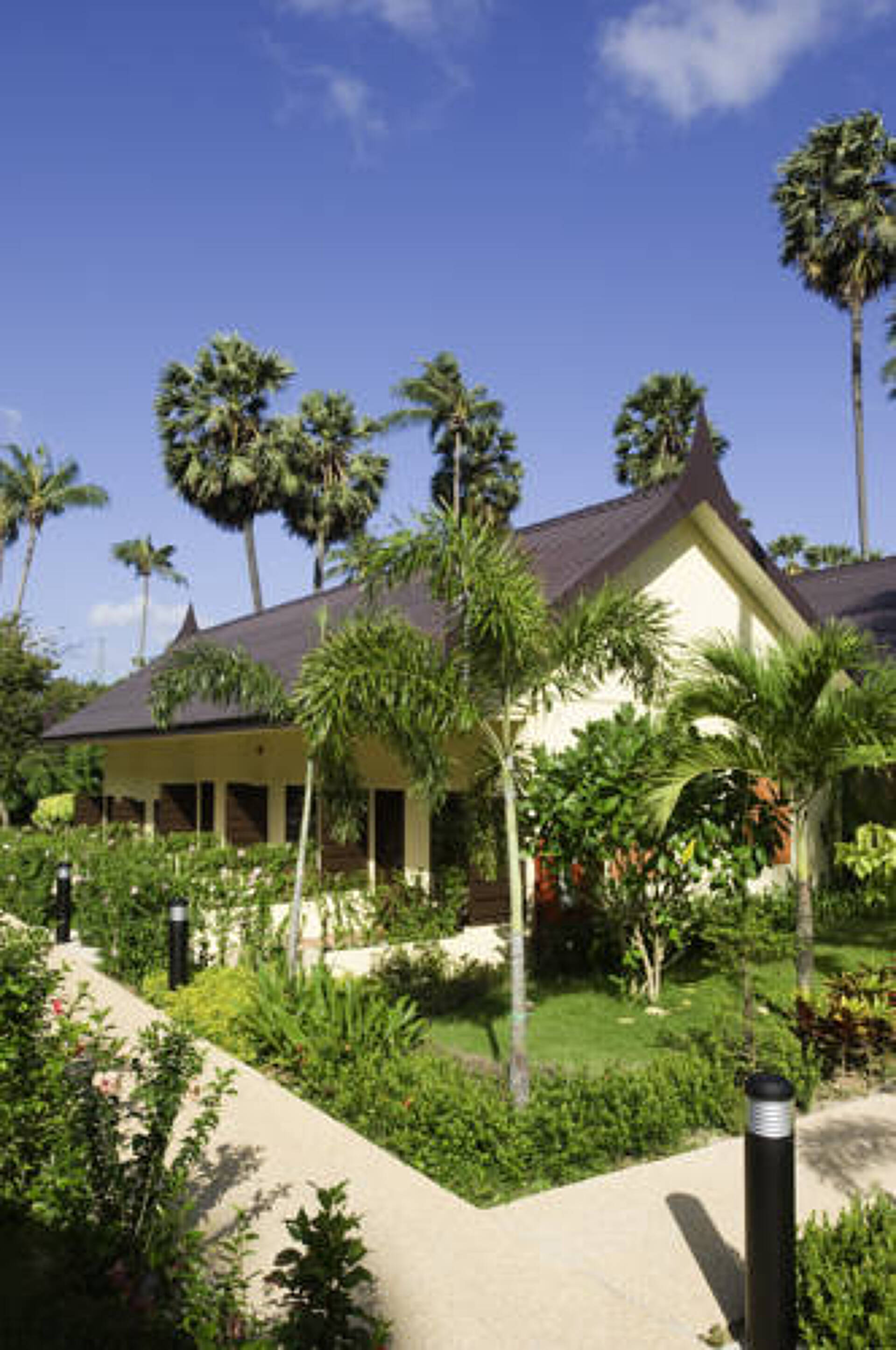 All Seasons Naiharn Phuket 3* 24