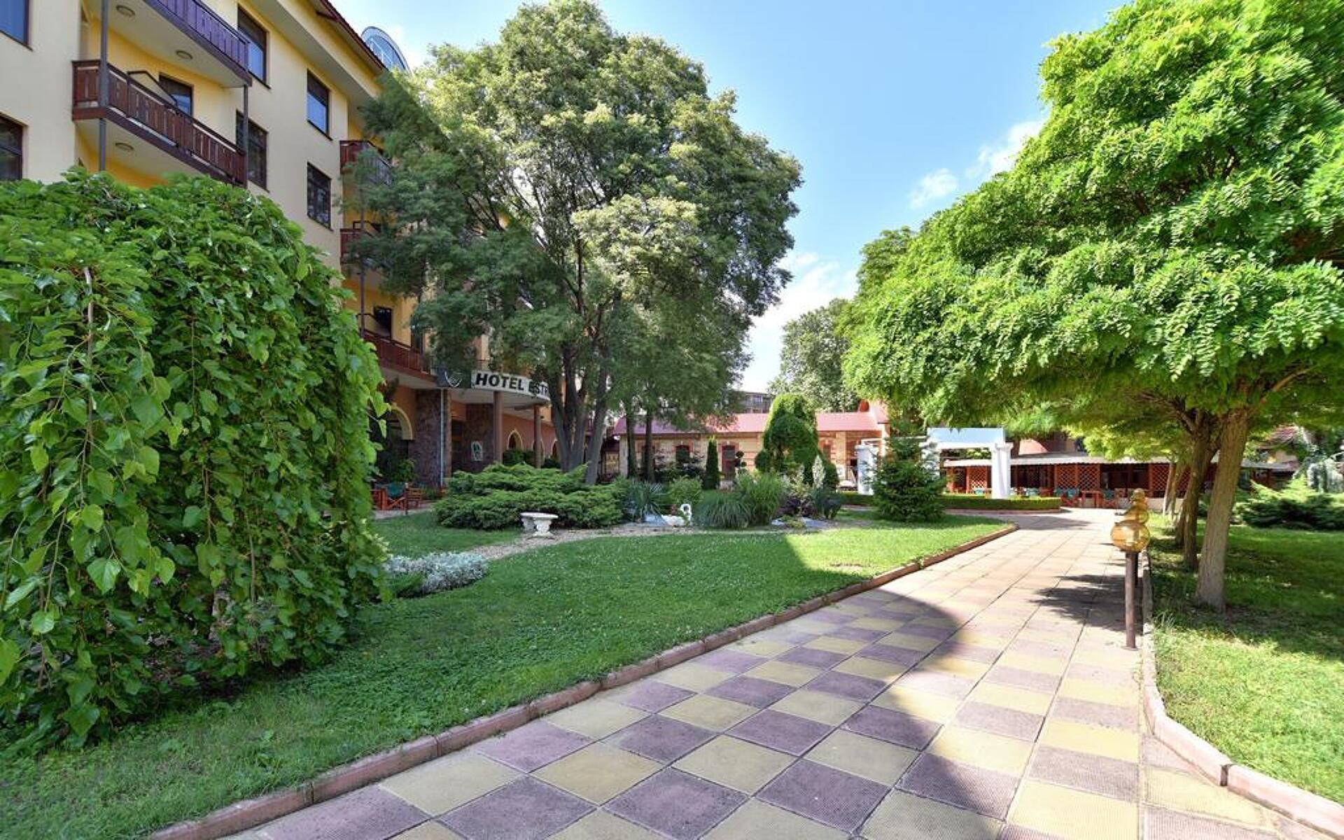 Estreya Palace 2