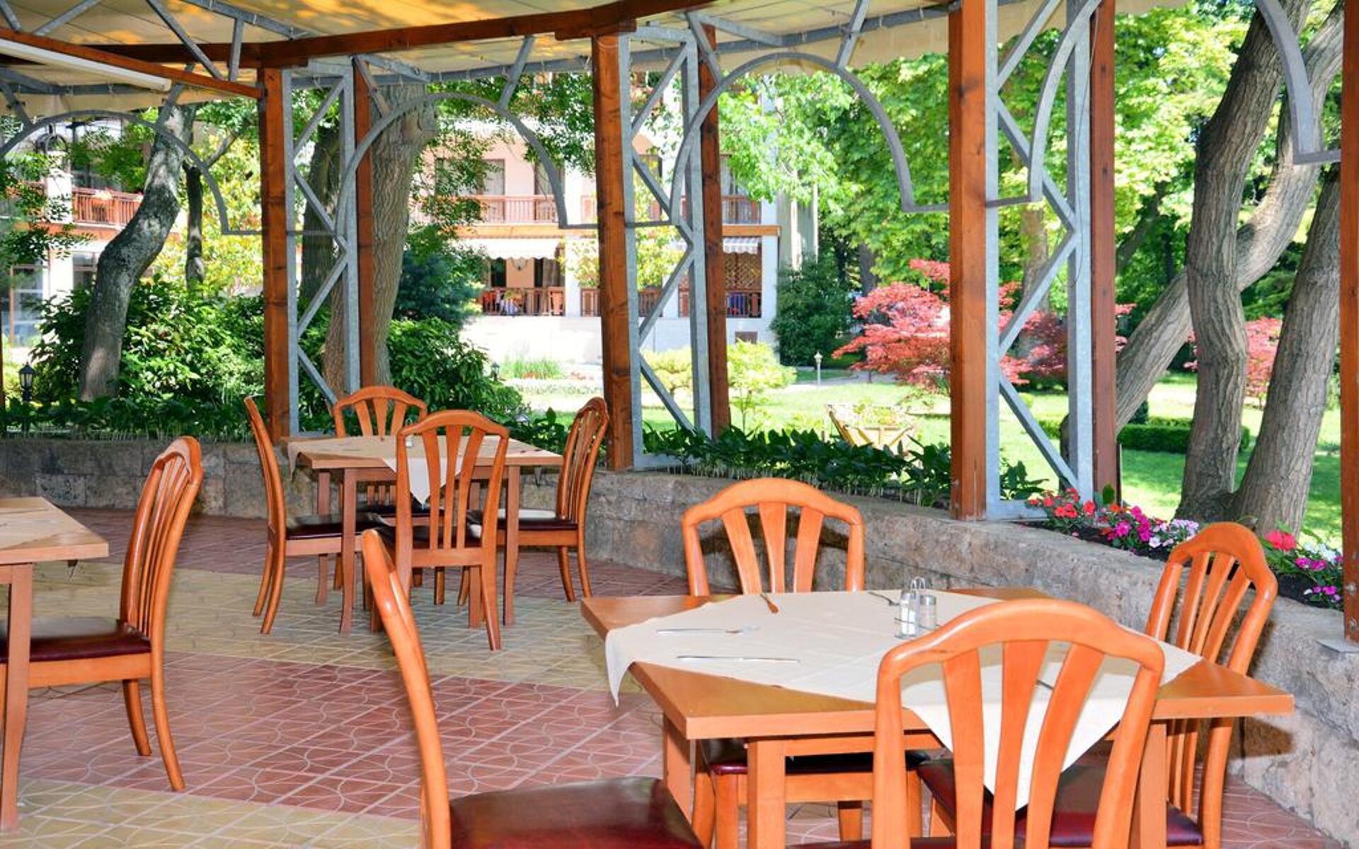 Estreya Palace 21