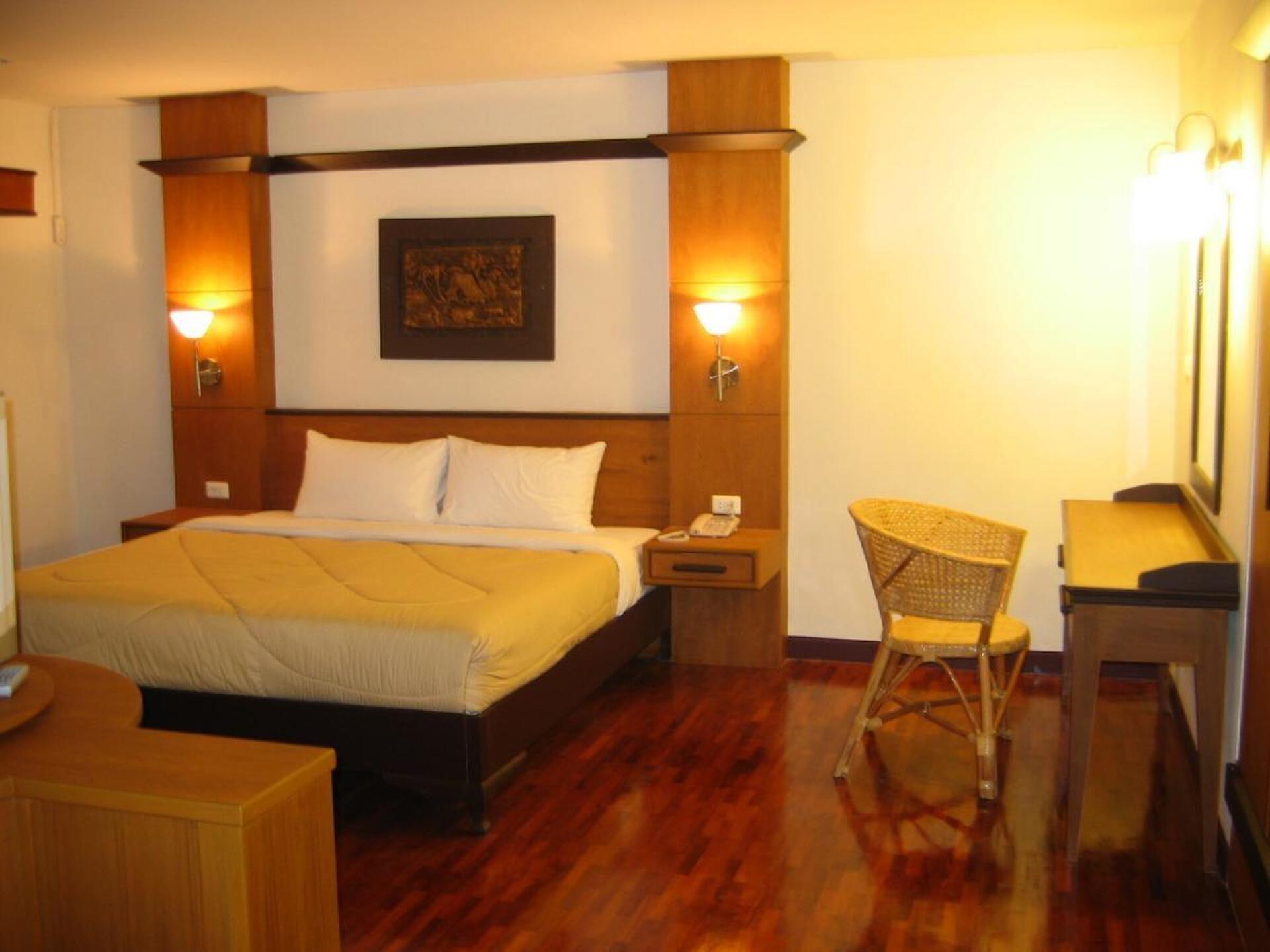 Piyada Residence 3* 8