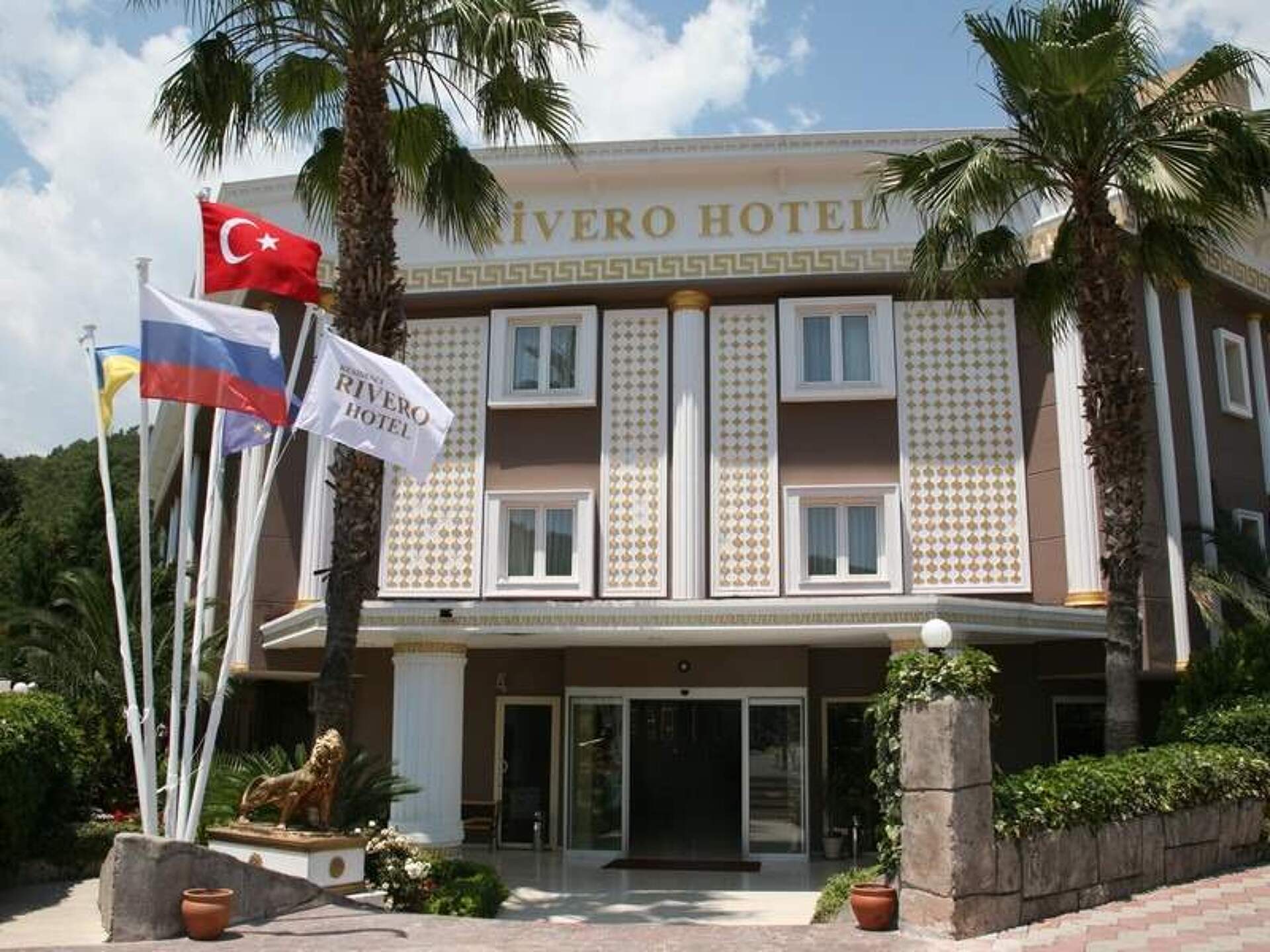 Saint Star Kemer 1