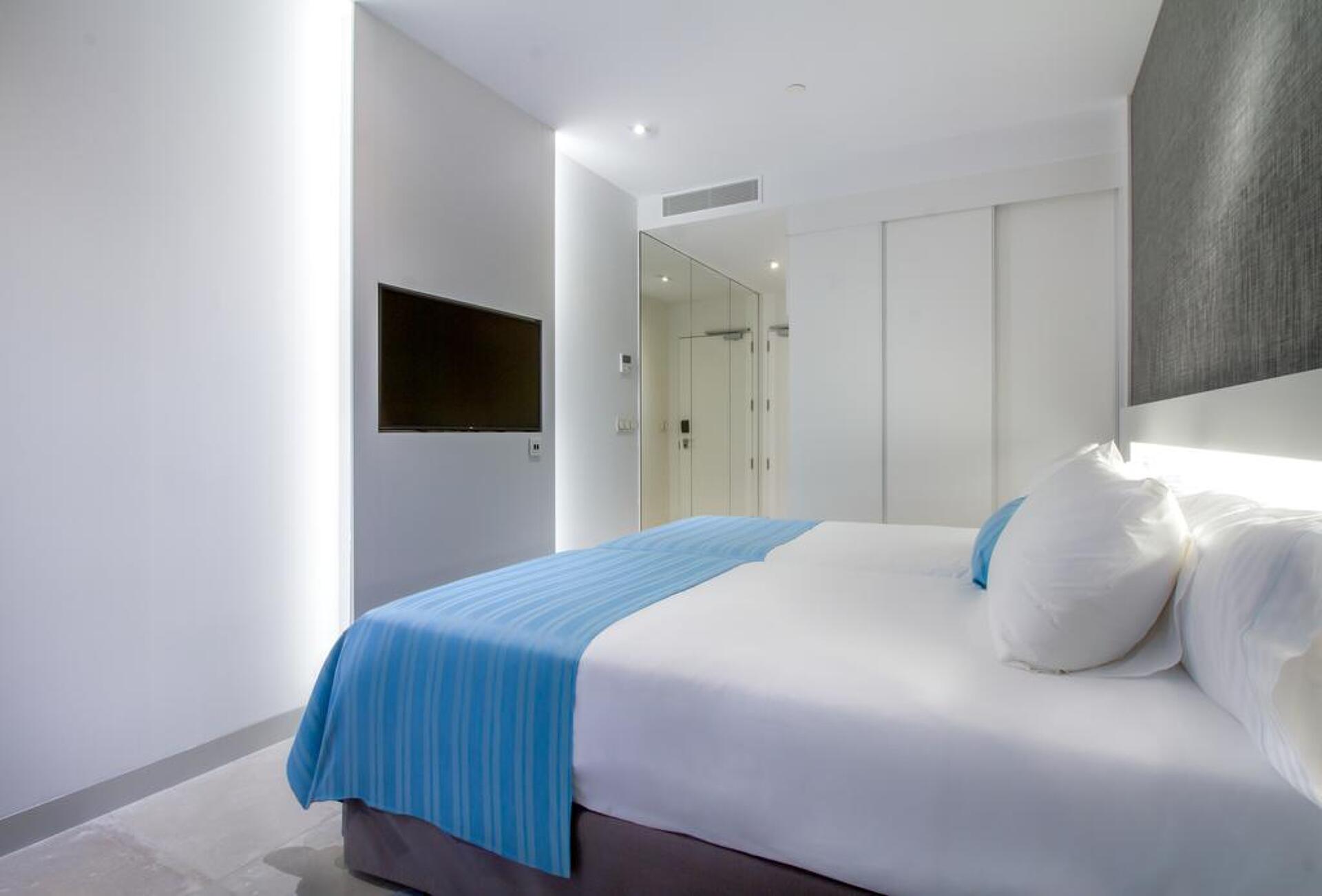 Suitopia Sol Y Mar Suites 4* 39