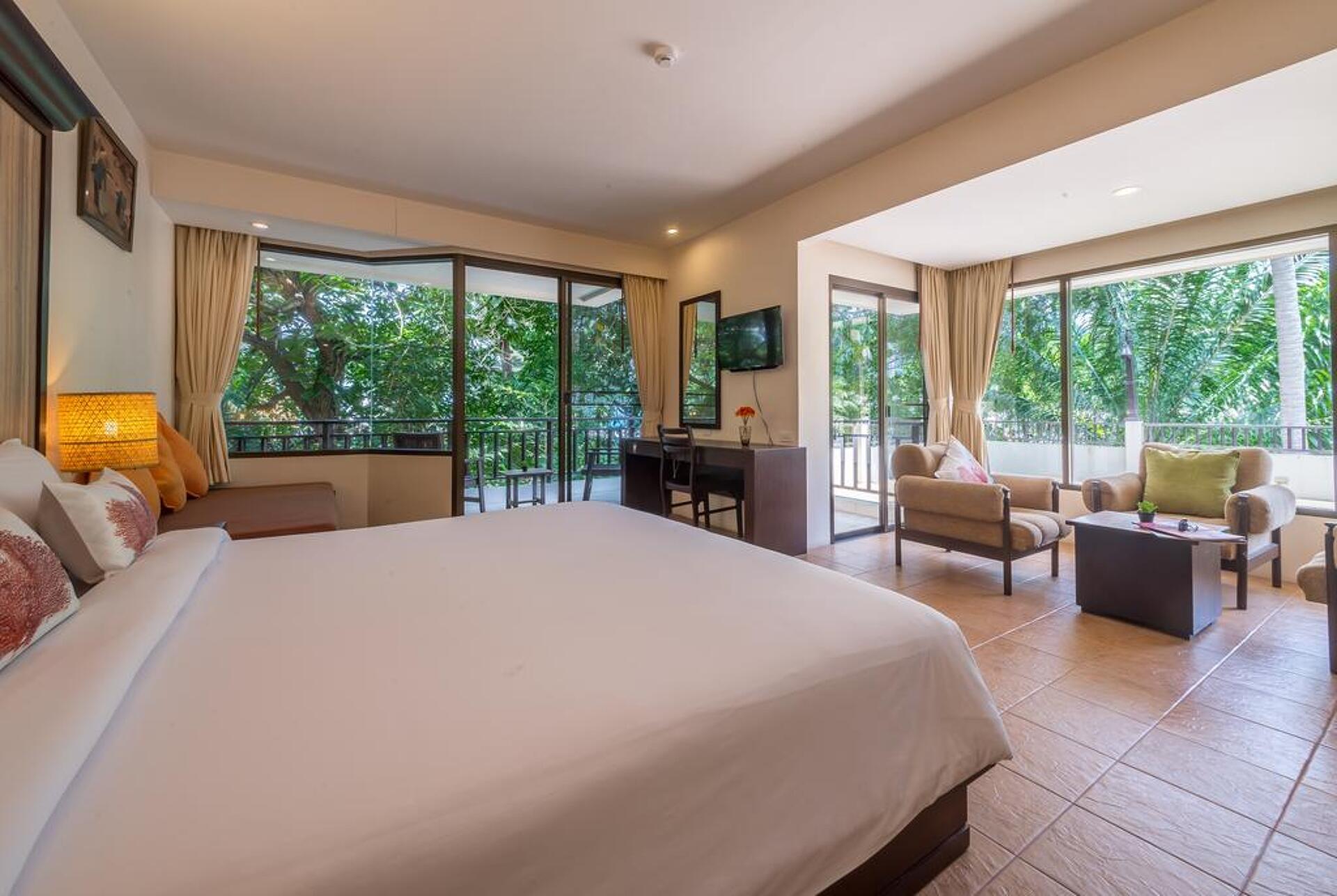 Patong Lodge 25