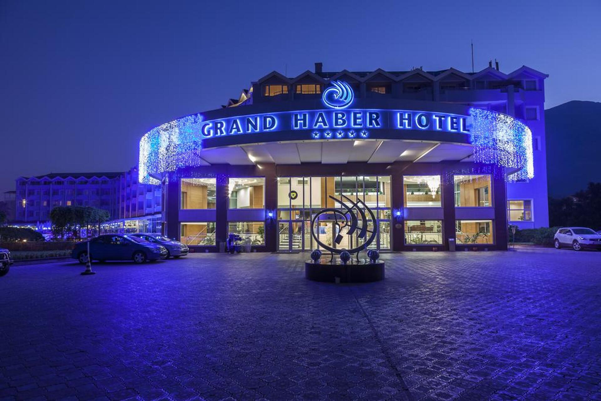 Rox Royal Hotel 25