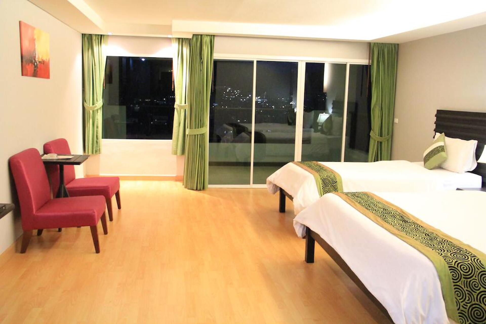 Casa Del M Patong Beach 33