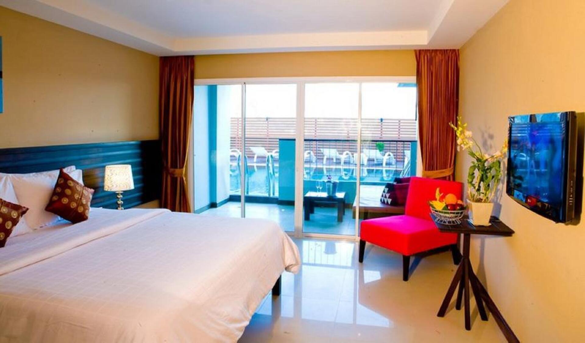 Casa Del M Patong Beach 26