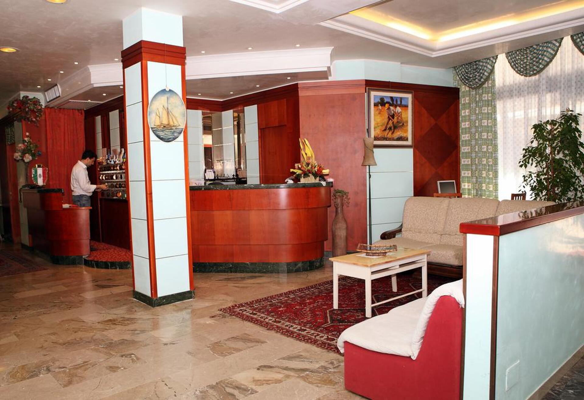 Hotel American 3* 8