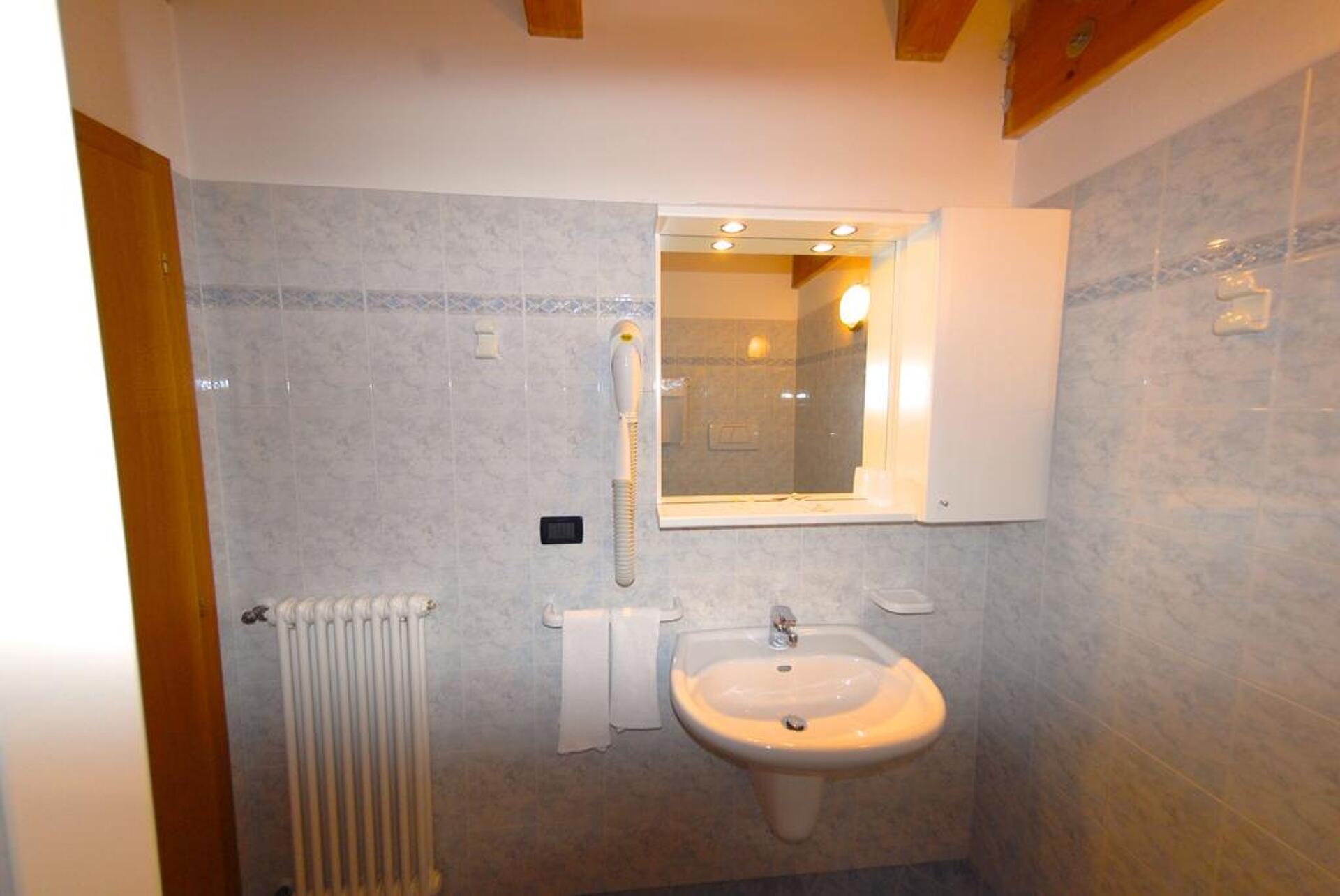 Hotel Garni Fiordaliso 3* 38