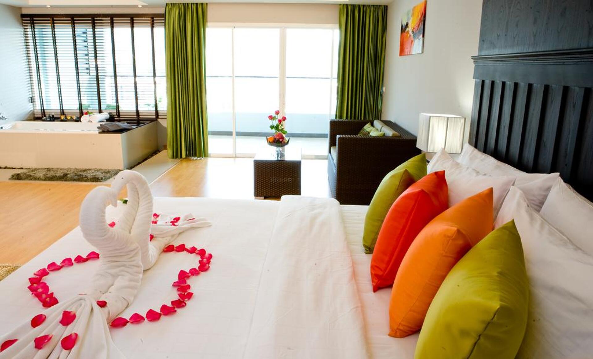 Casa Del M Patong Beach 18