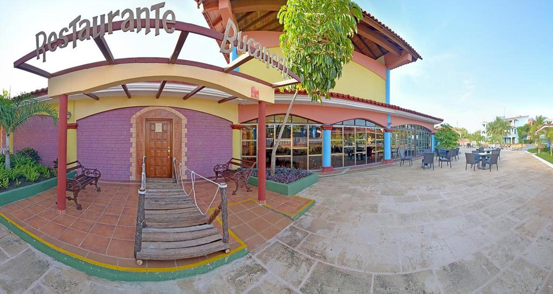 Brisas Guardalavaca 4* 9