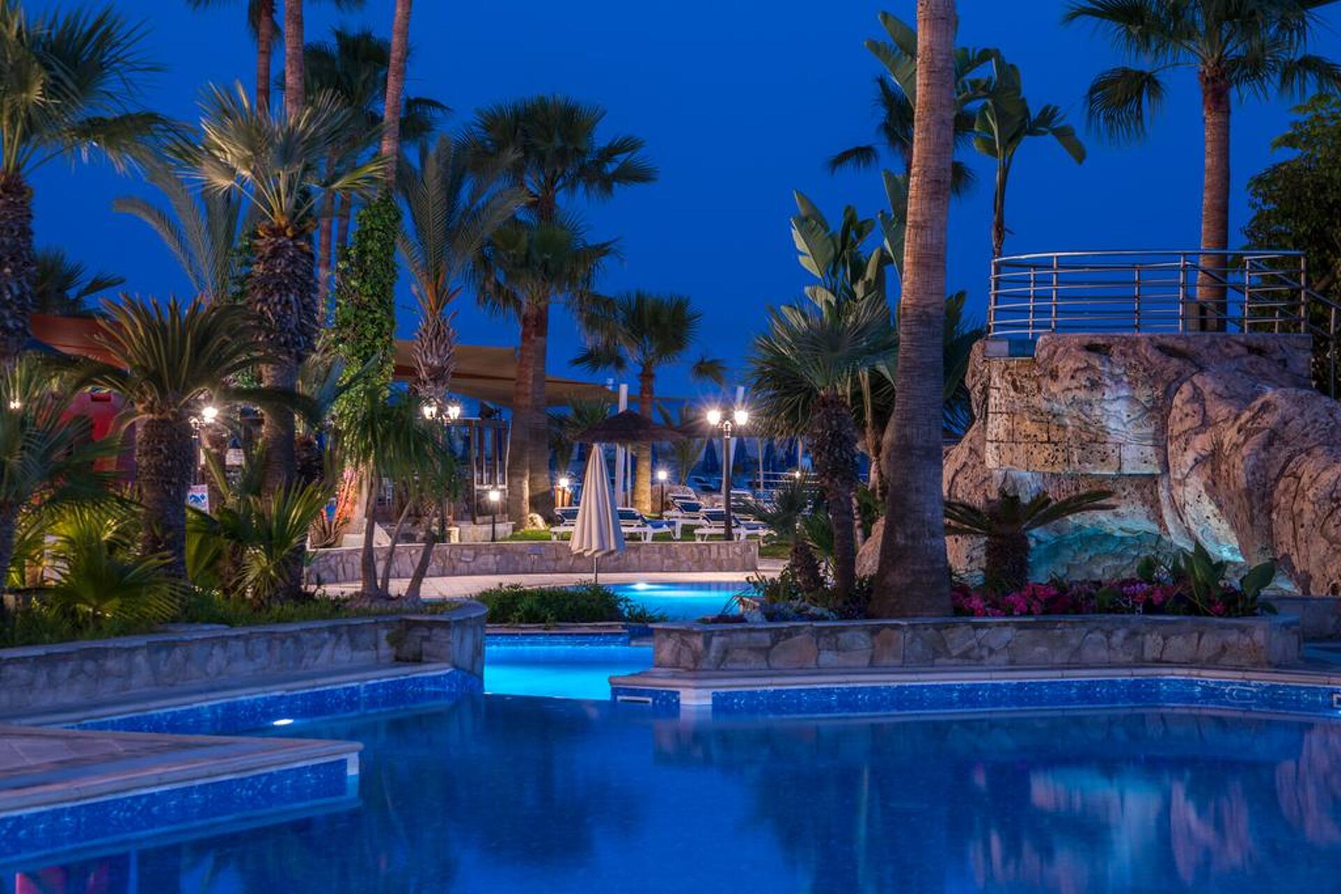 Lordos Beach 4* 9