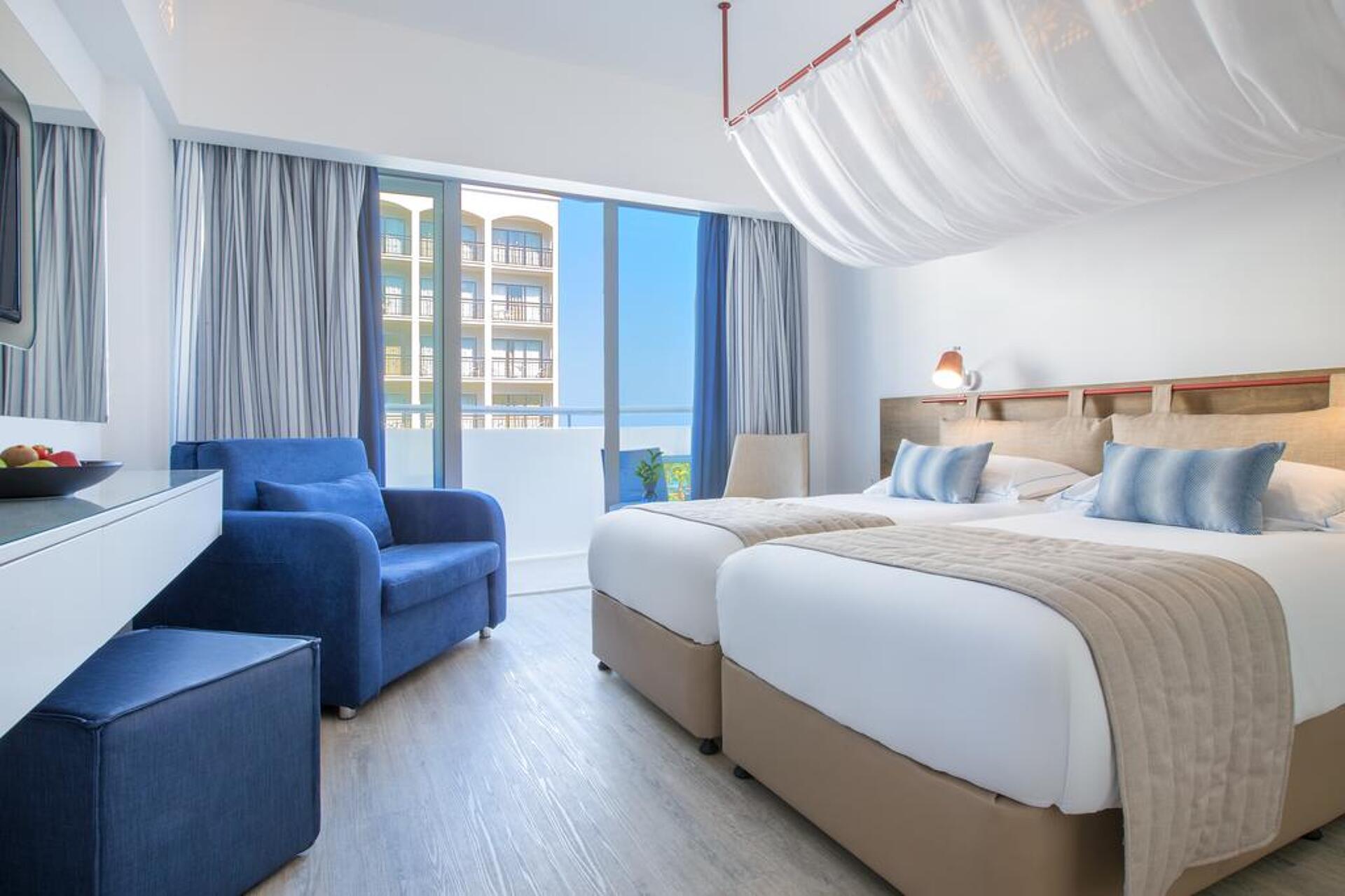Lordos Beach 4* 24