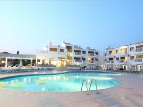 Androthea Apartments 3*