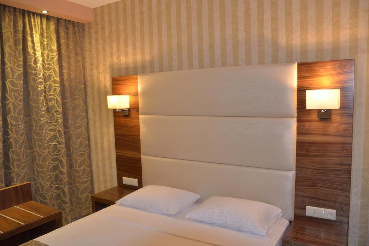 4-You Residence 3* 1