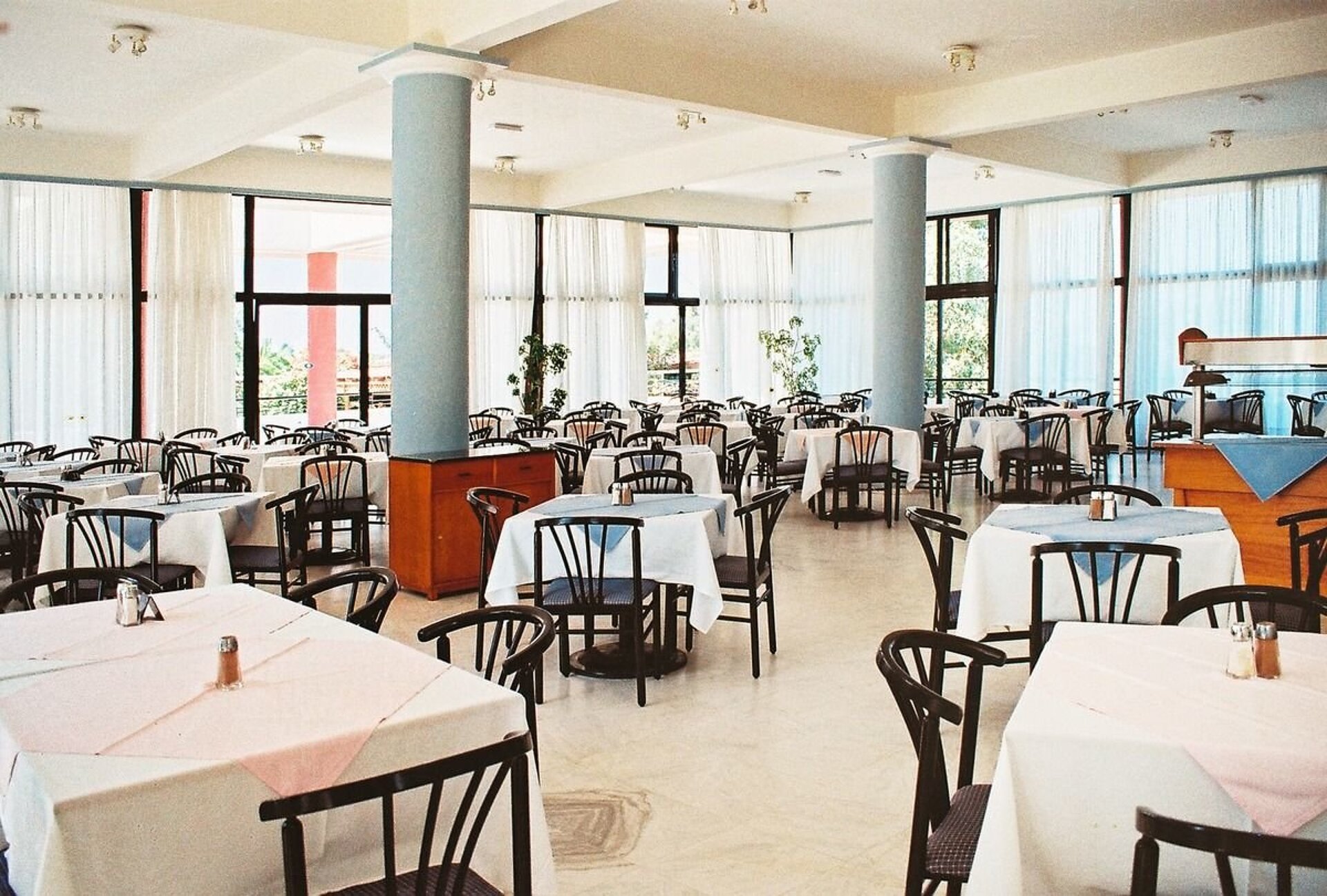 Nina Beach Hotel  3* 2