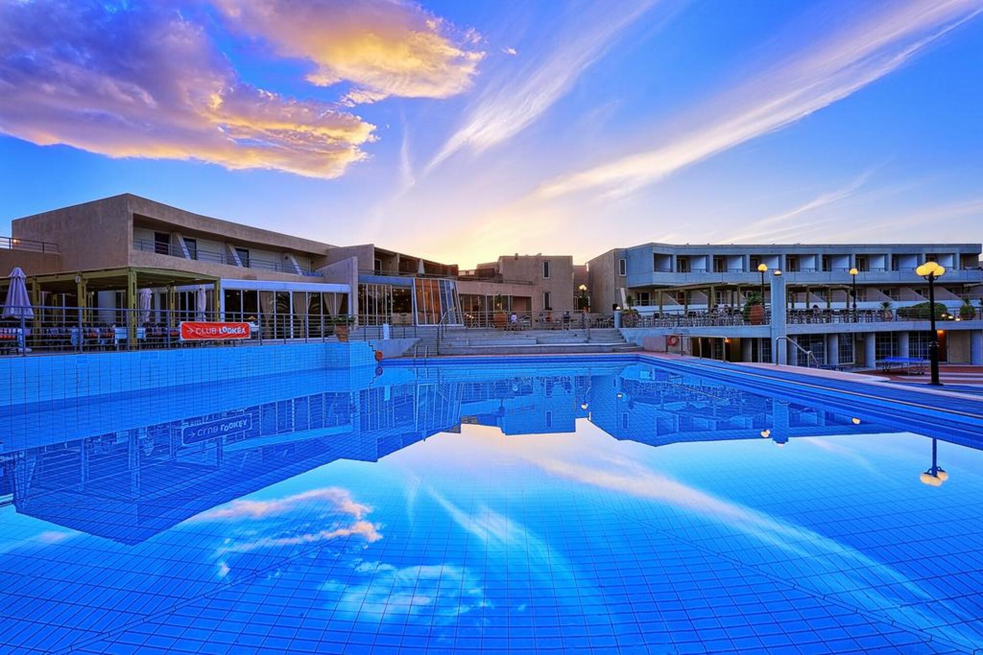 Santa Marina Beach Hotel 4* 18