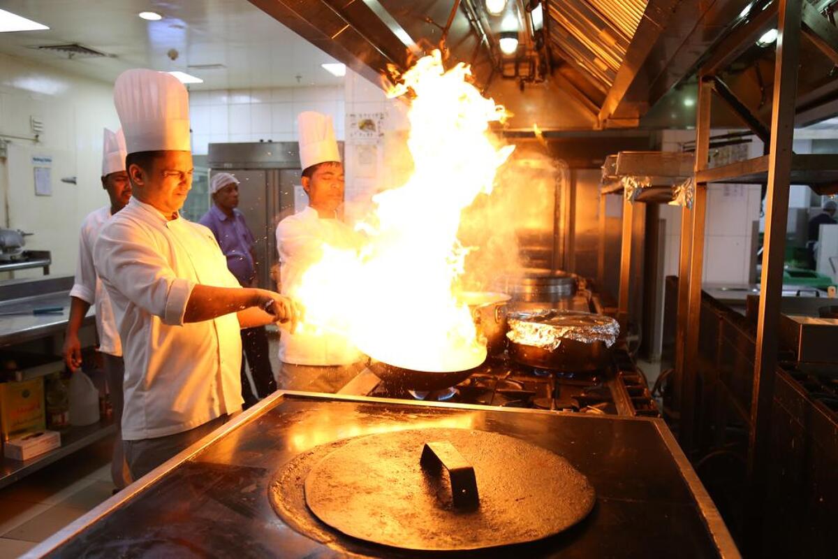 Dubai Palm Hotel 3* 1