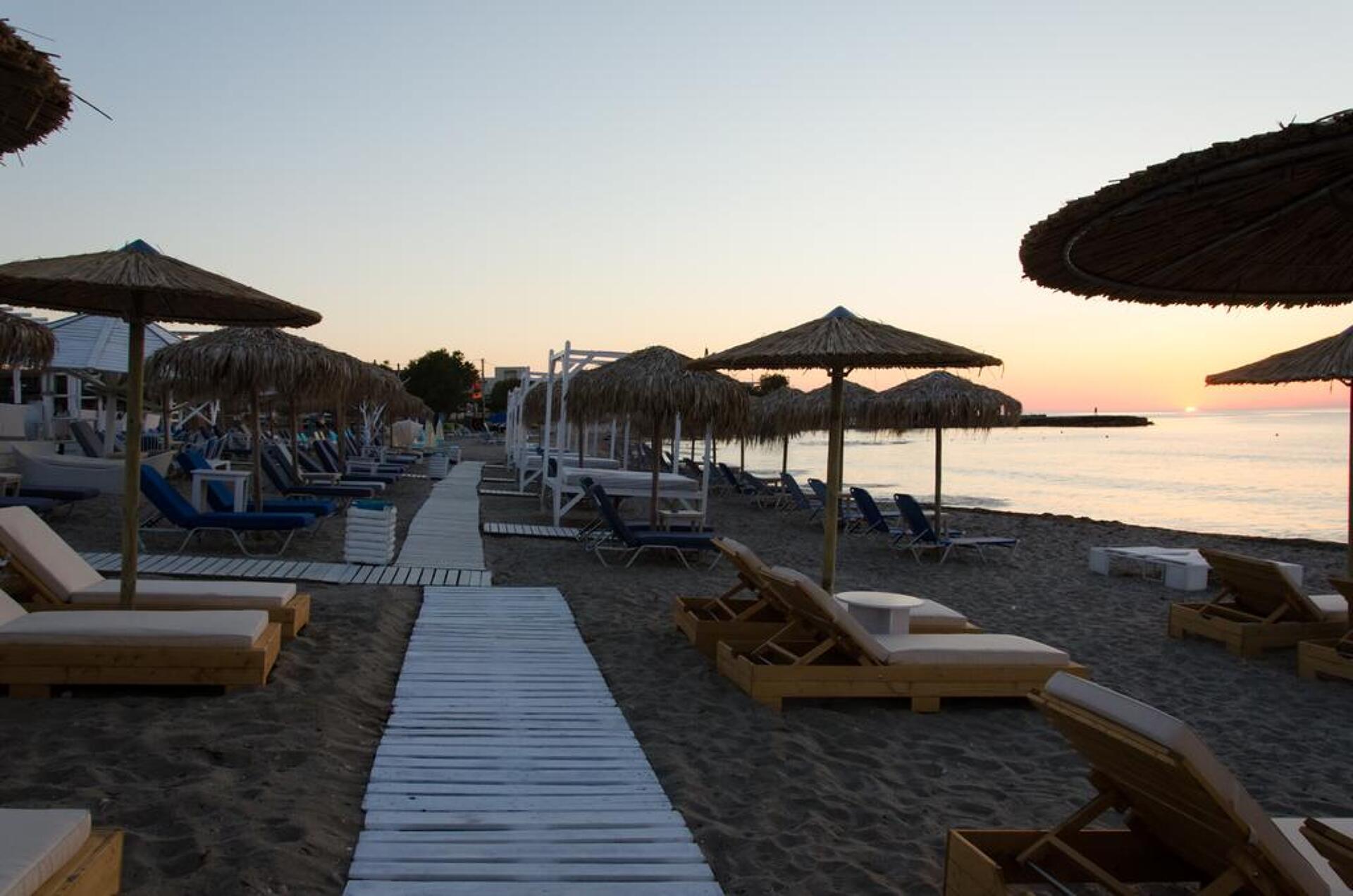 Tsalos Beach 3* 4